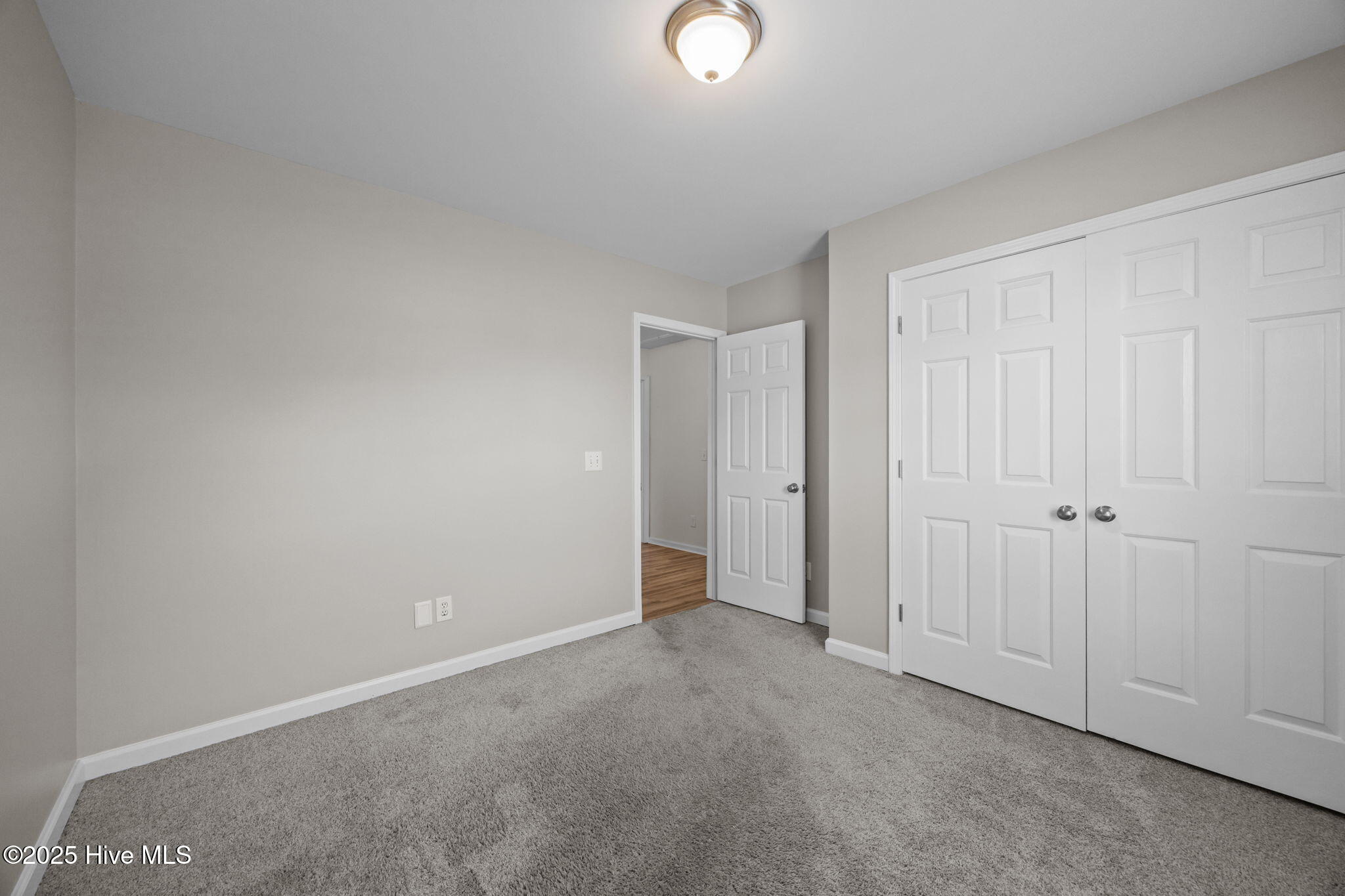 2483 Hunterchase Lane
