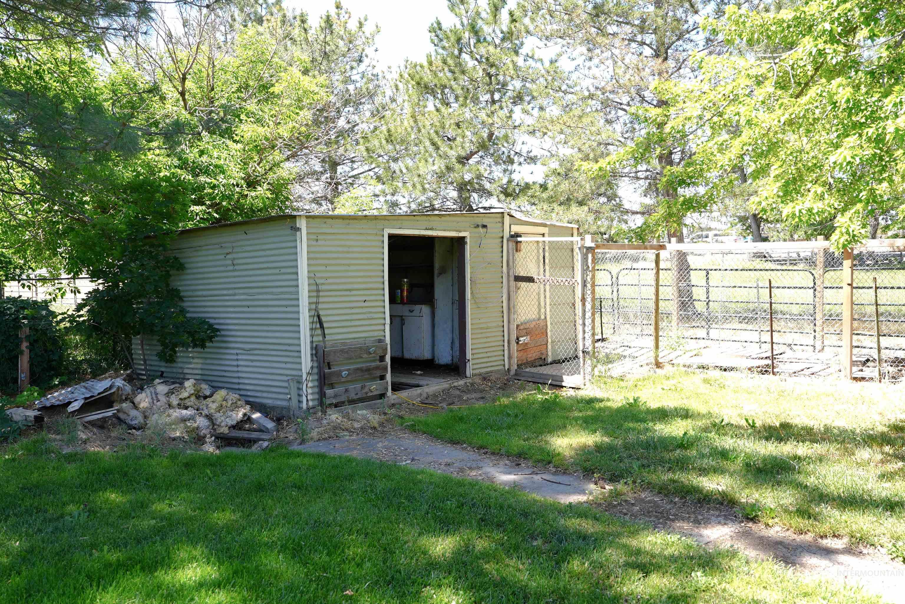 3789 Pioneer Rd