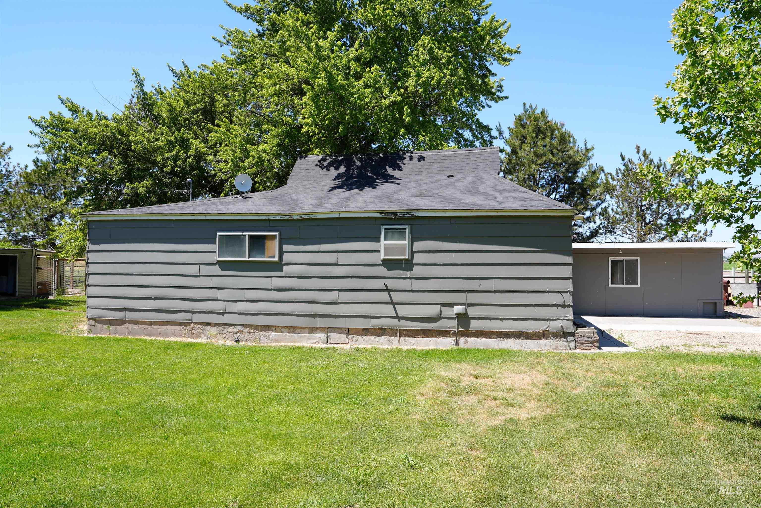 3789 Pioneer Rd