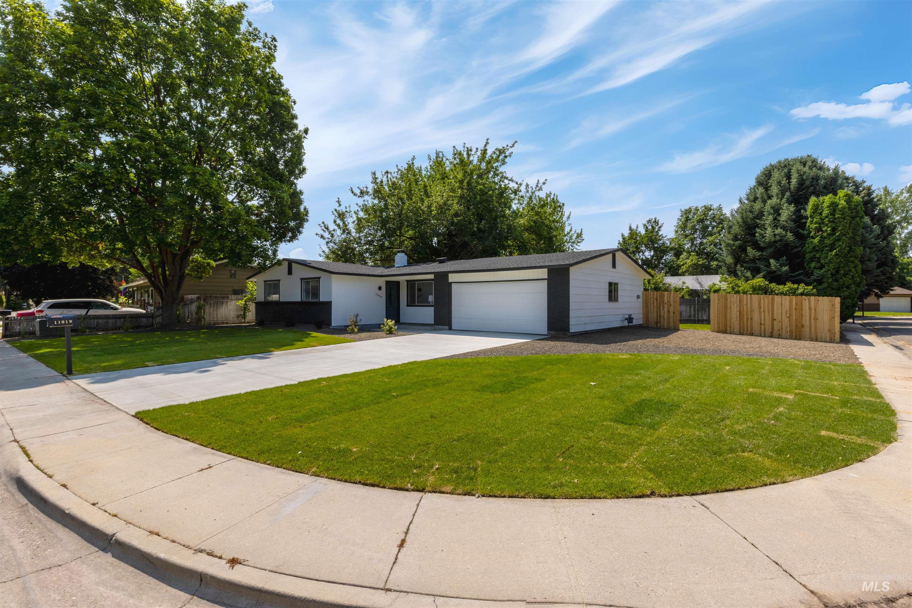 11019 W Powderhorn St