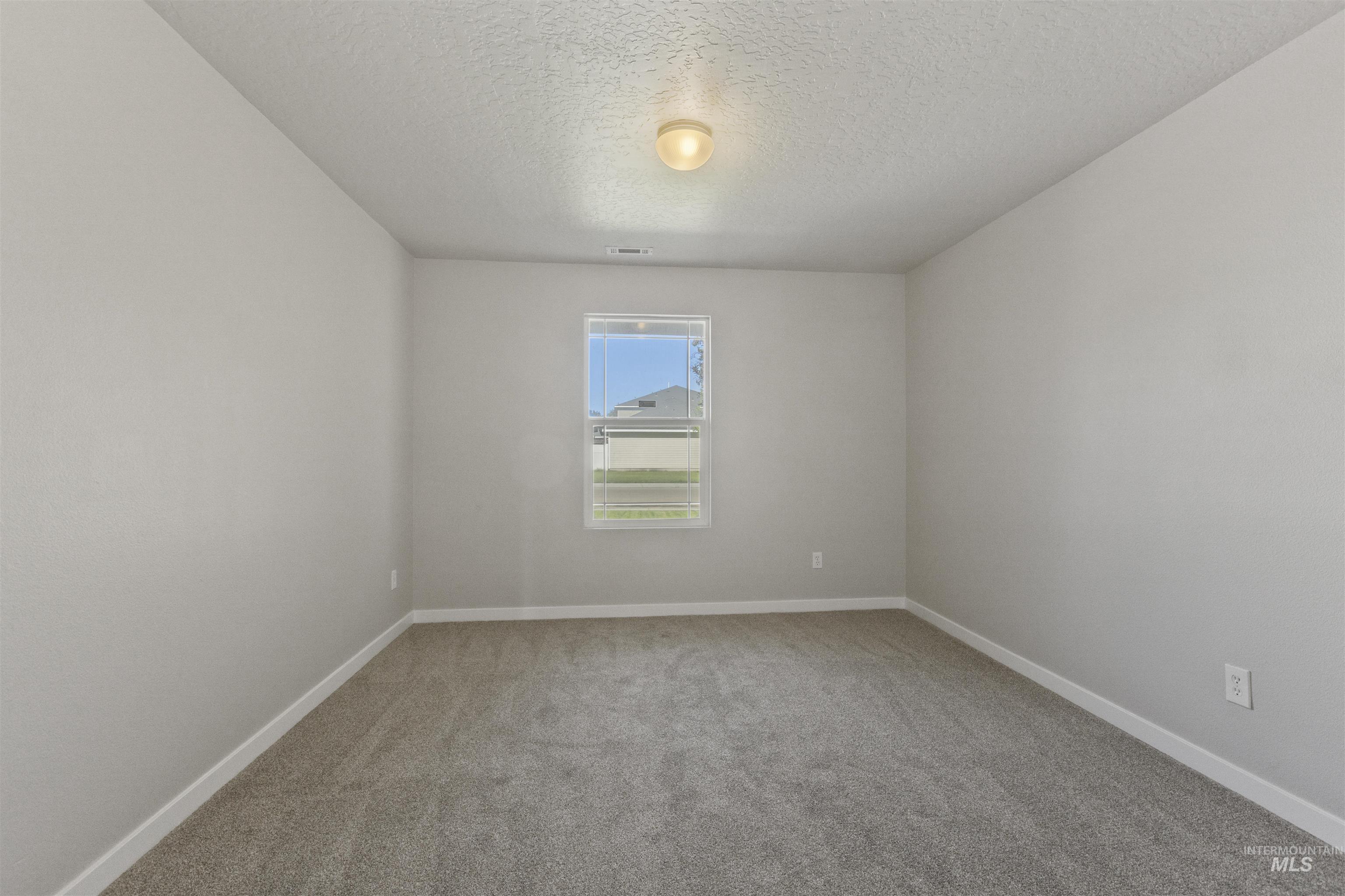 118 Bridgeport Ave