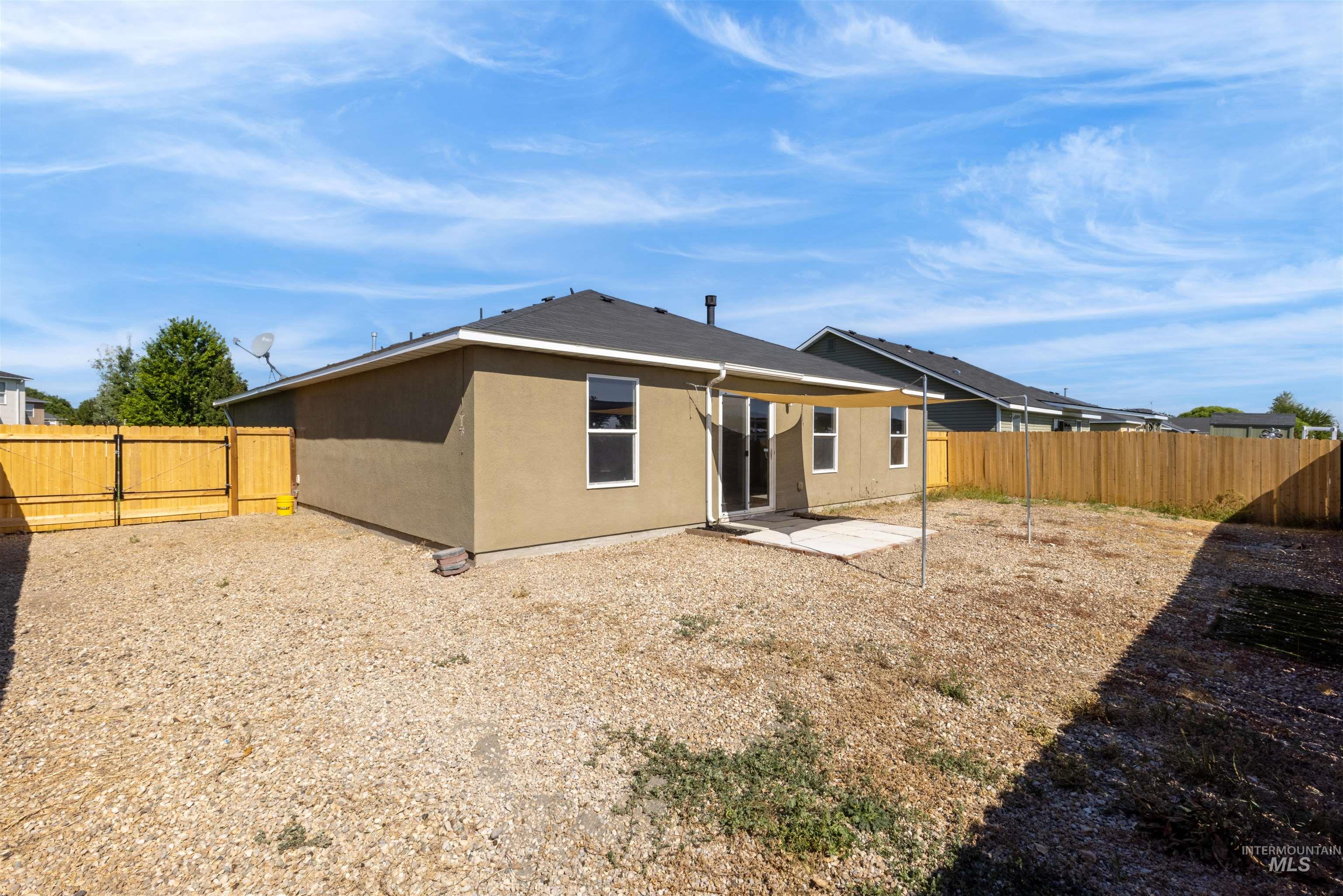 118 Bridgeport Ave