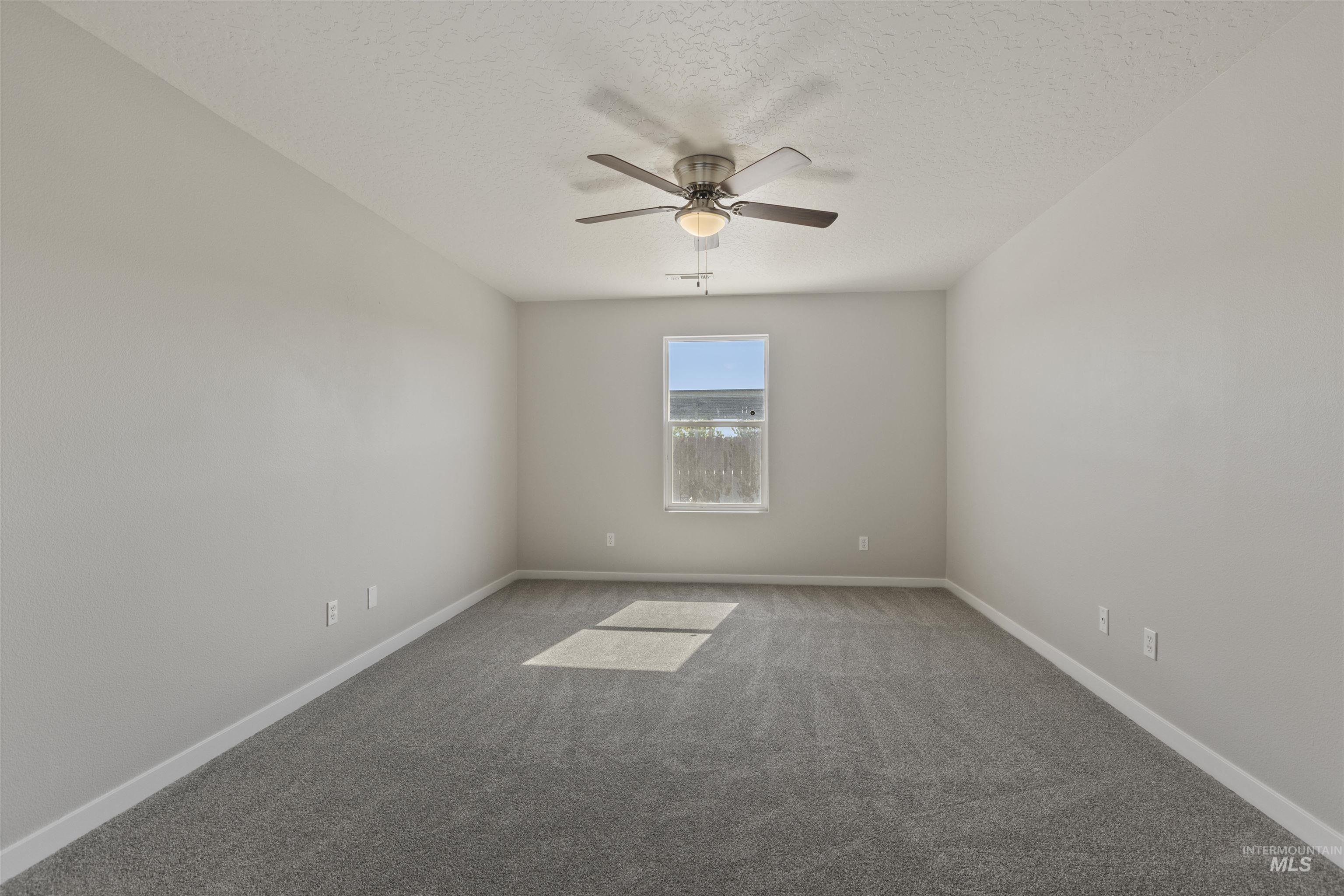118 Bridgeport Ave