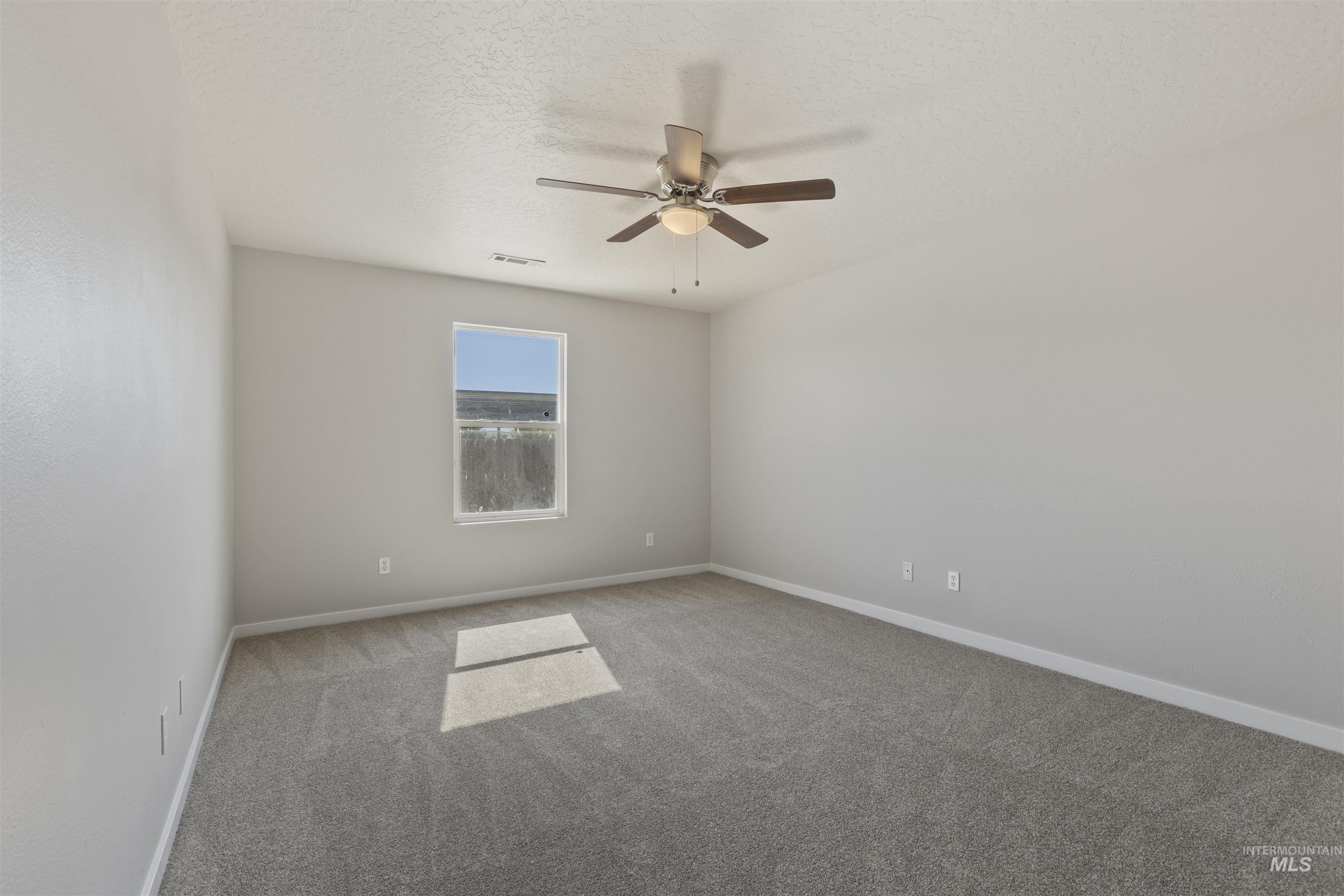 118 Bridgeport Ave