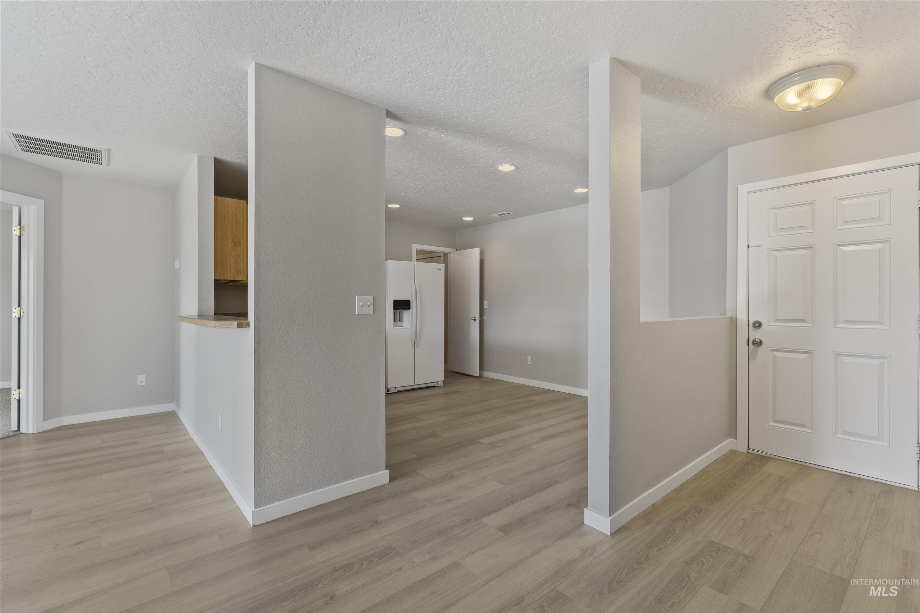 118 Bridgeport Ave