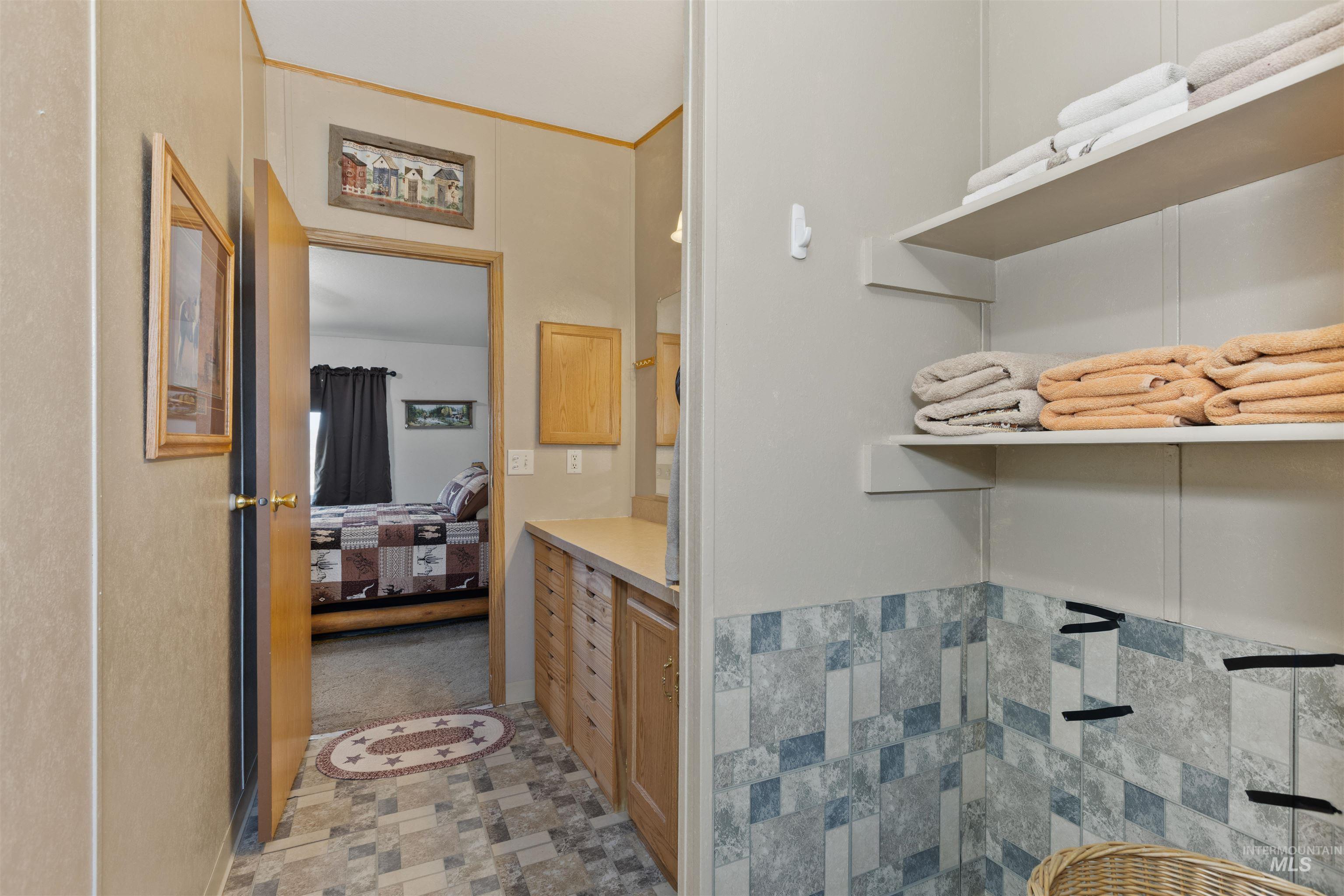 15423 Tyson Road