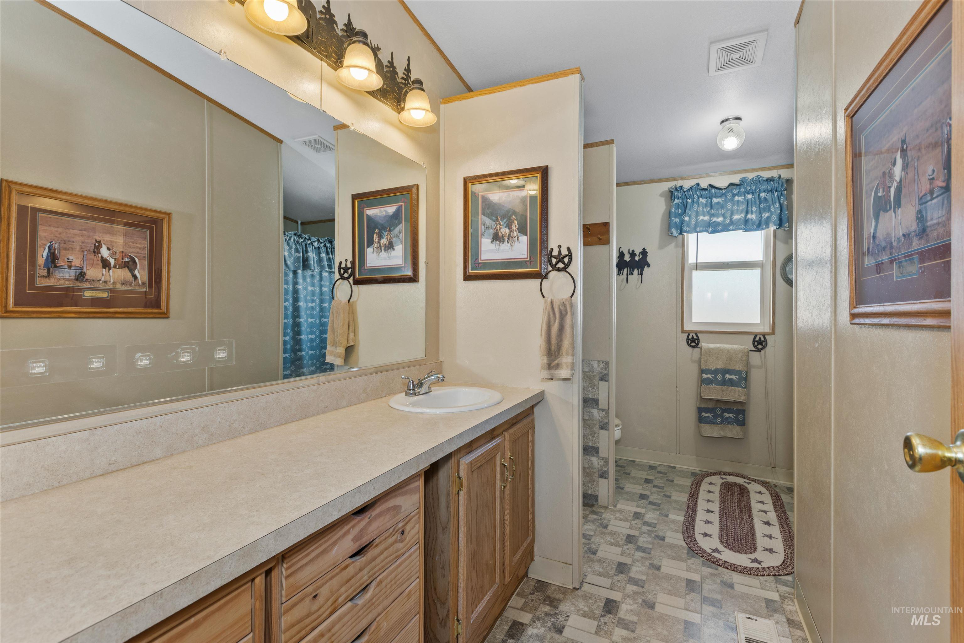 15423 Tyson Road