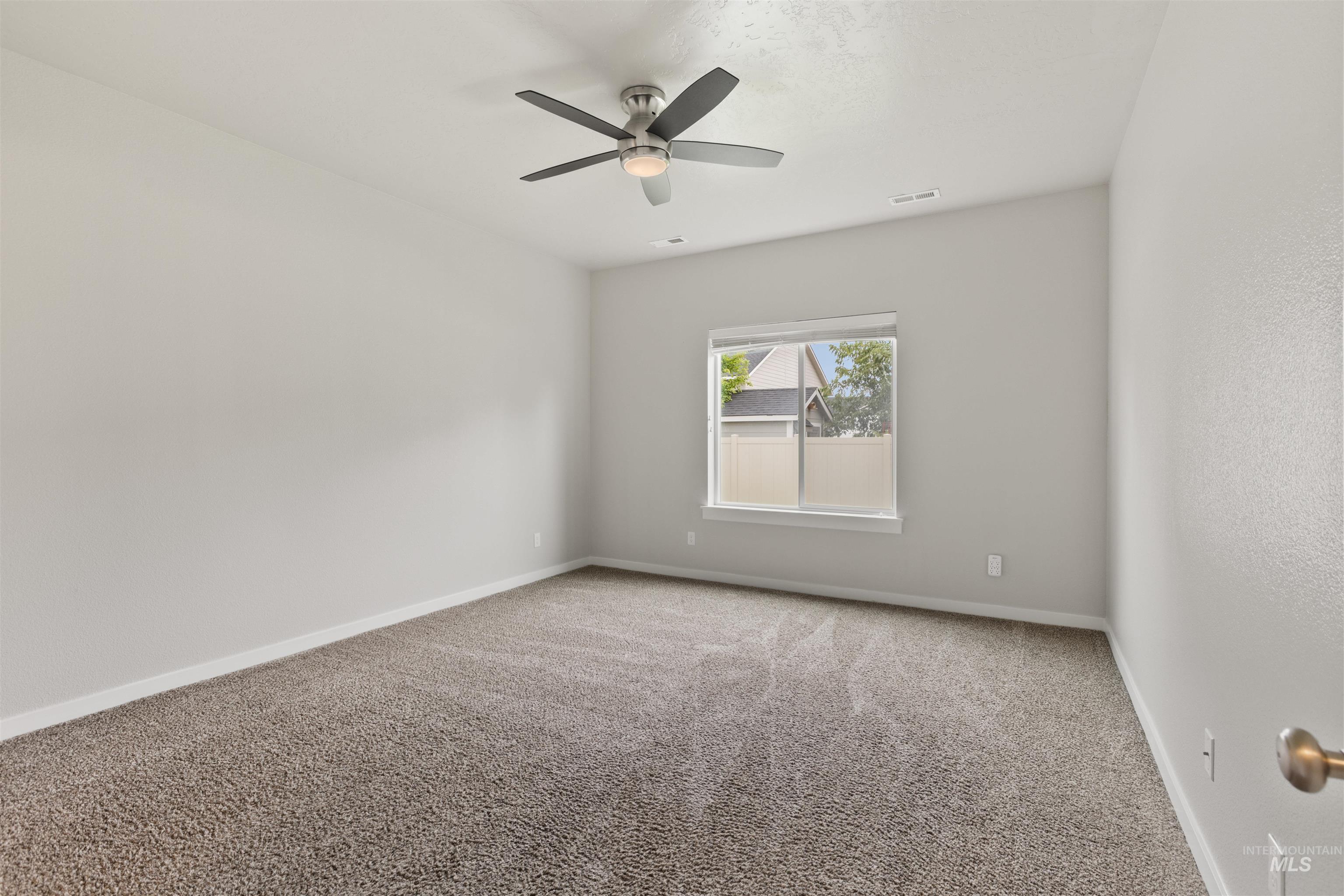 953 N Center Way
