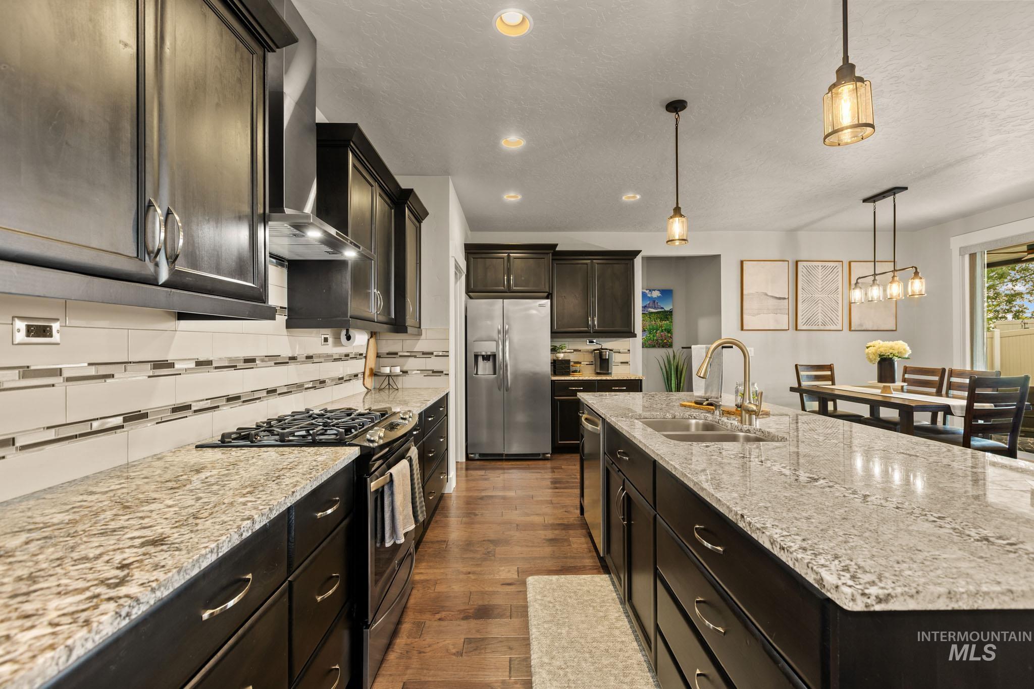 18677 Easter Peak Ave