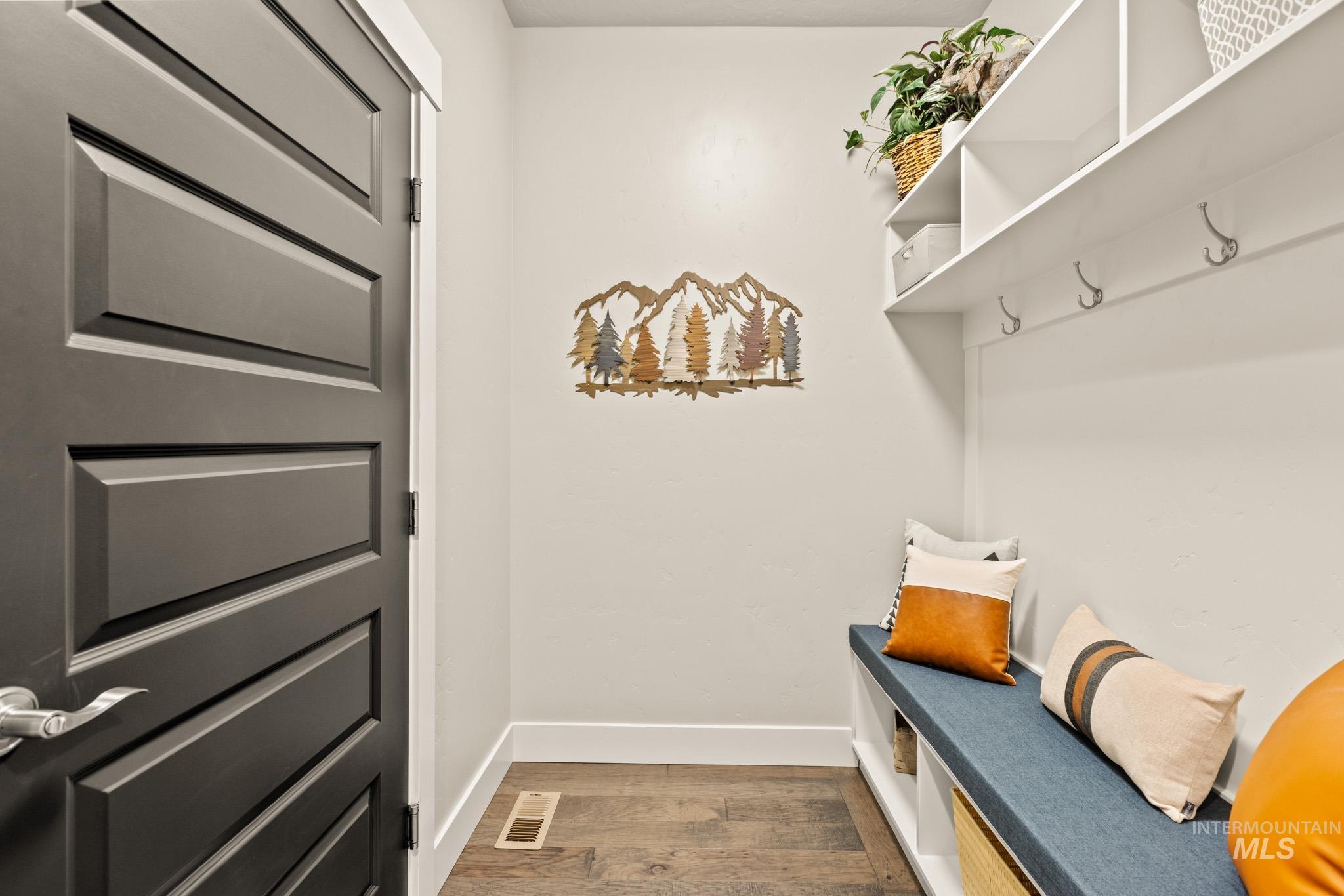 18677 Easter Peak Ave