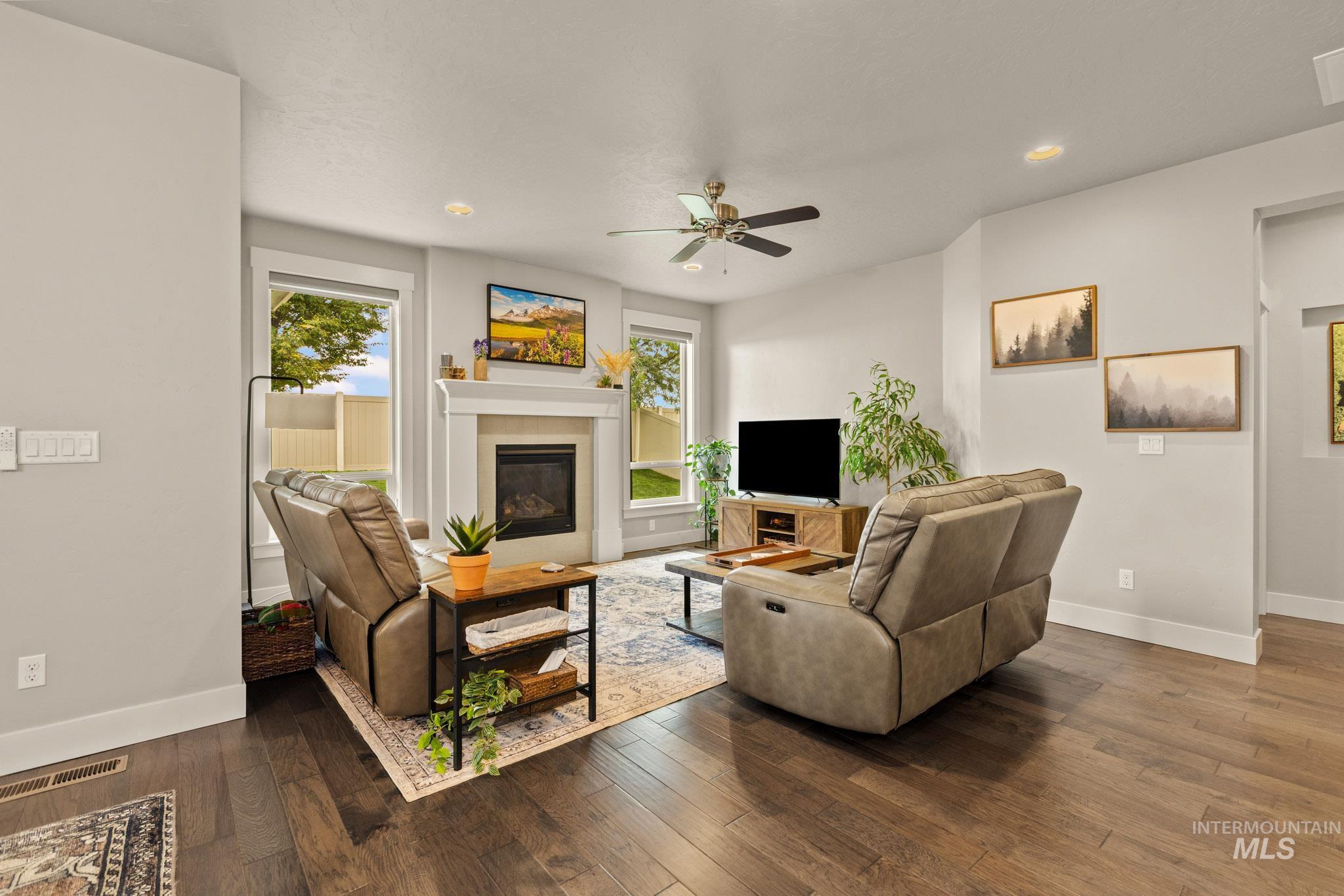 18677 Easter Peak Ave