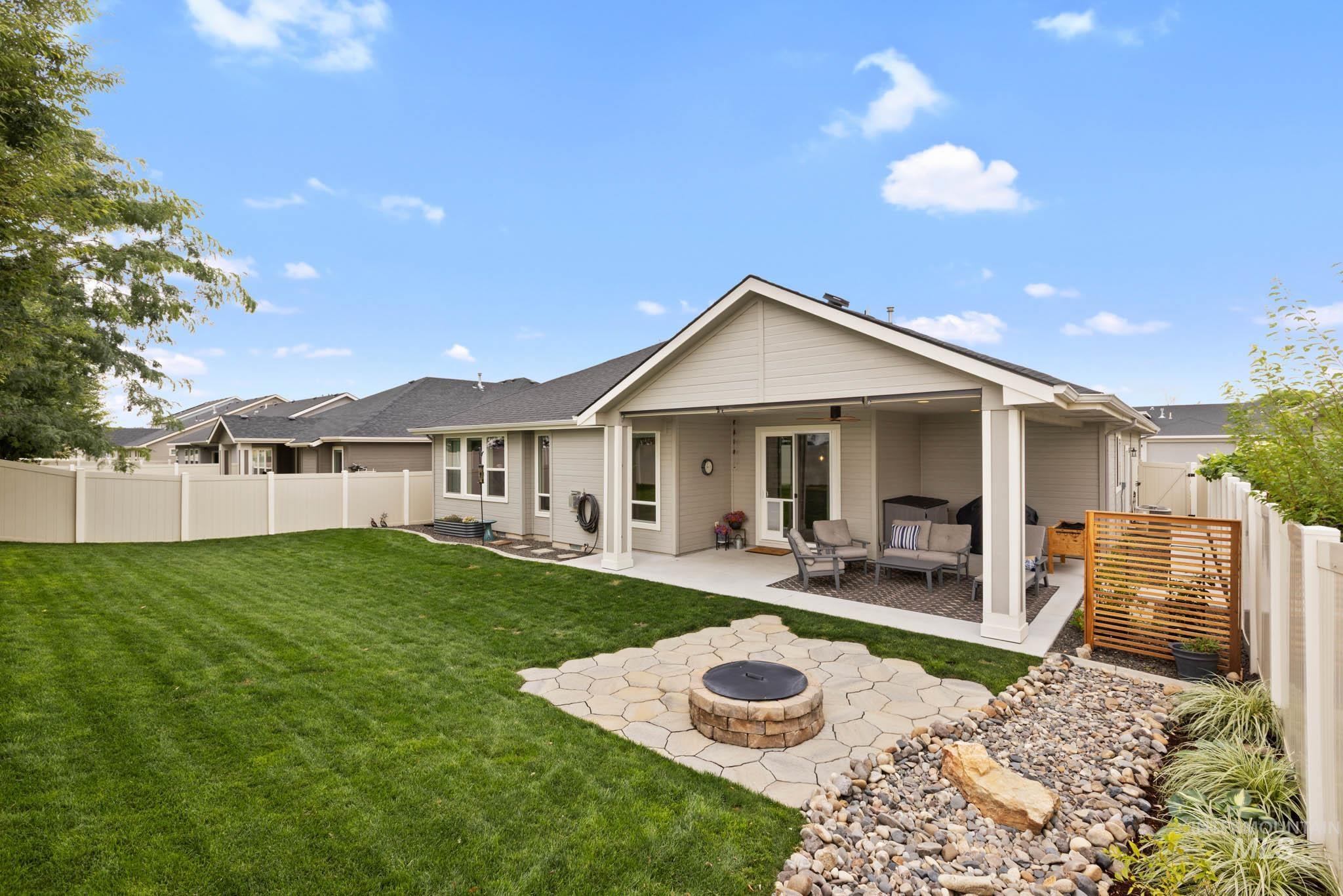 18677 Easter Peak Ave