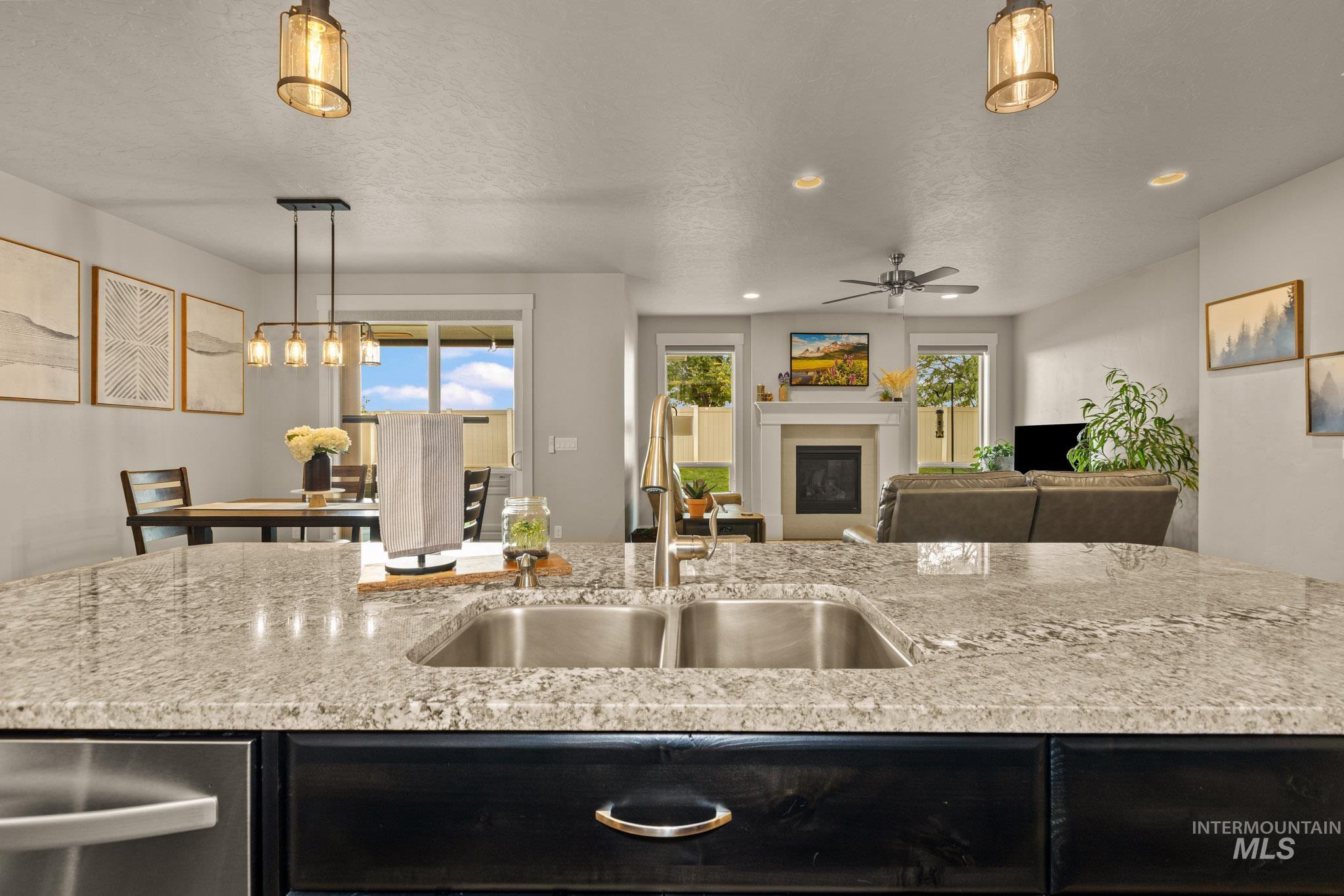 18677 Easter Peak Ave