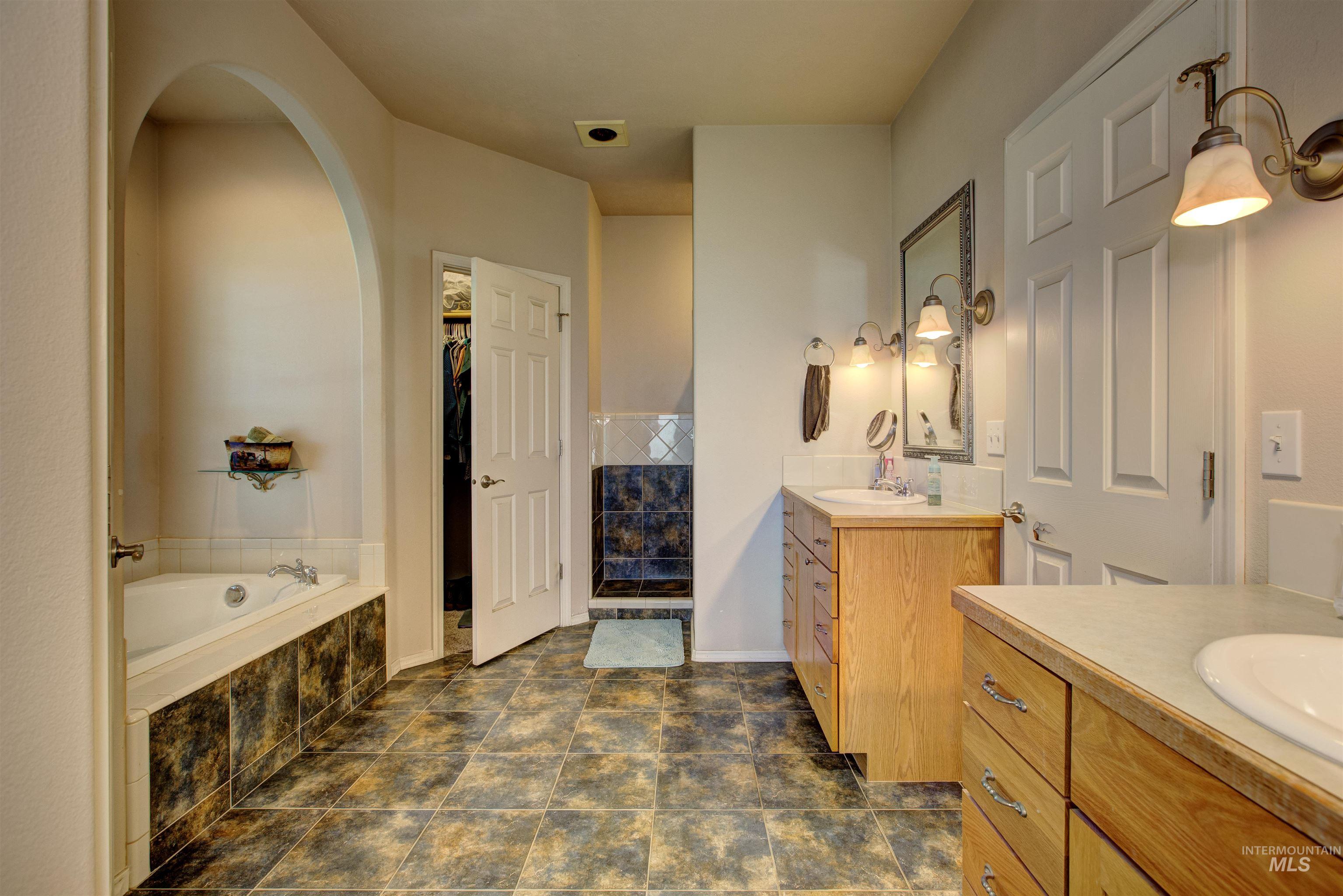 28284 Tudie Lane