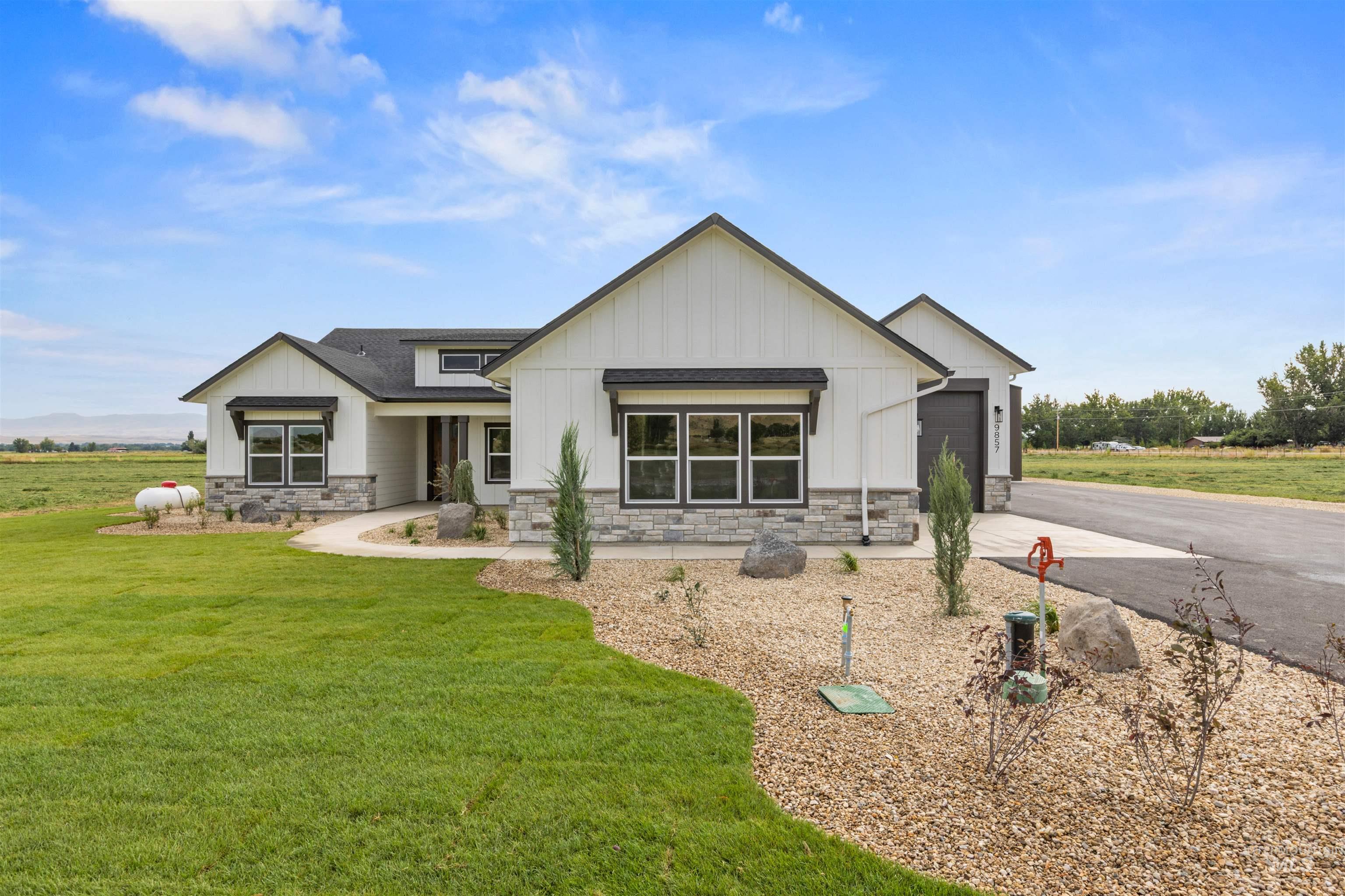 9857 Eleanor Ln.