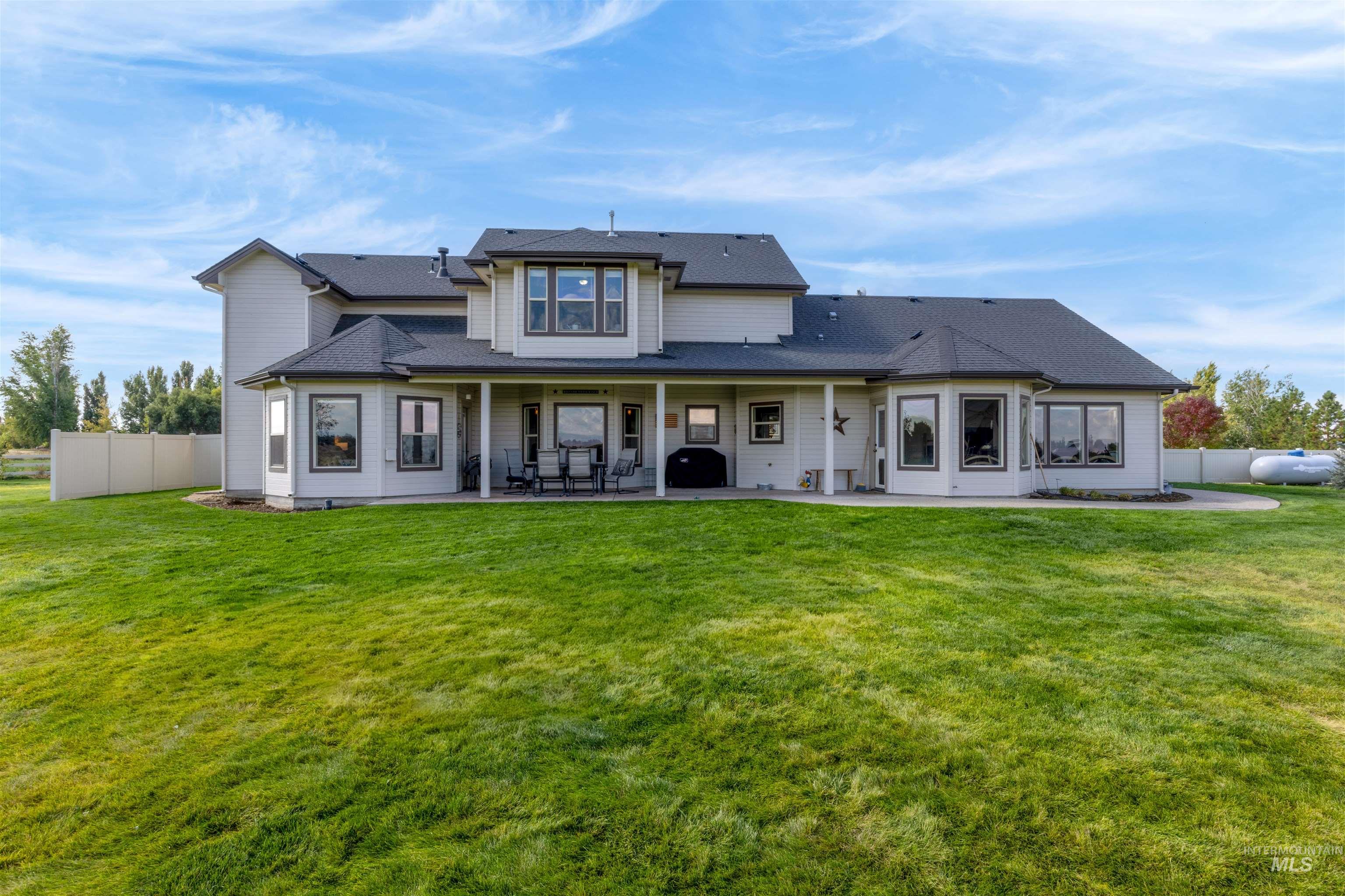 3642 E E Indian Trail Ln.