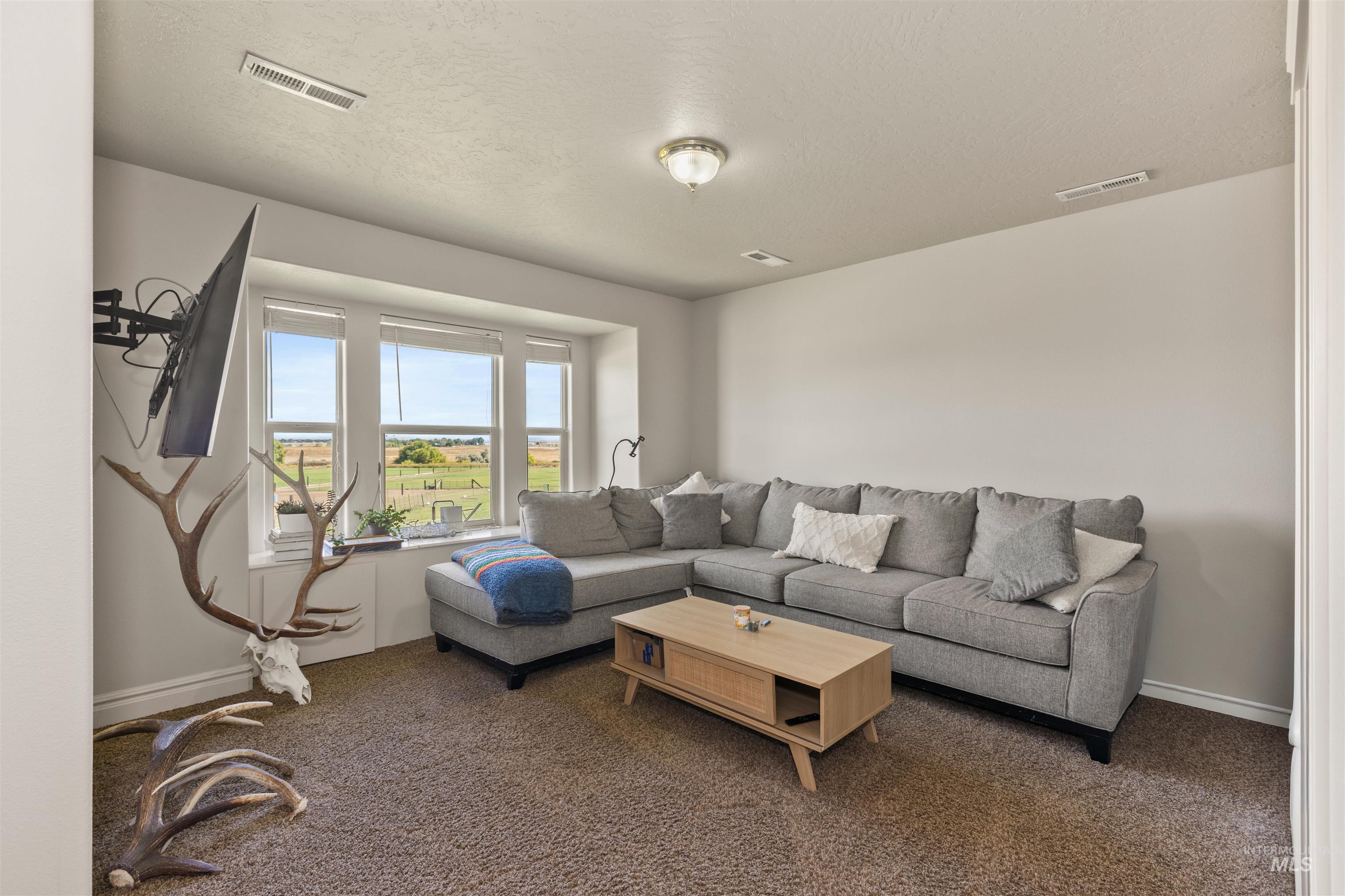 3642 E E Indian Trail Ln.