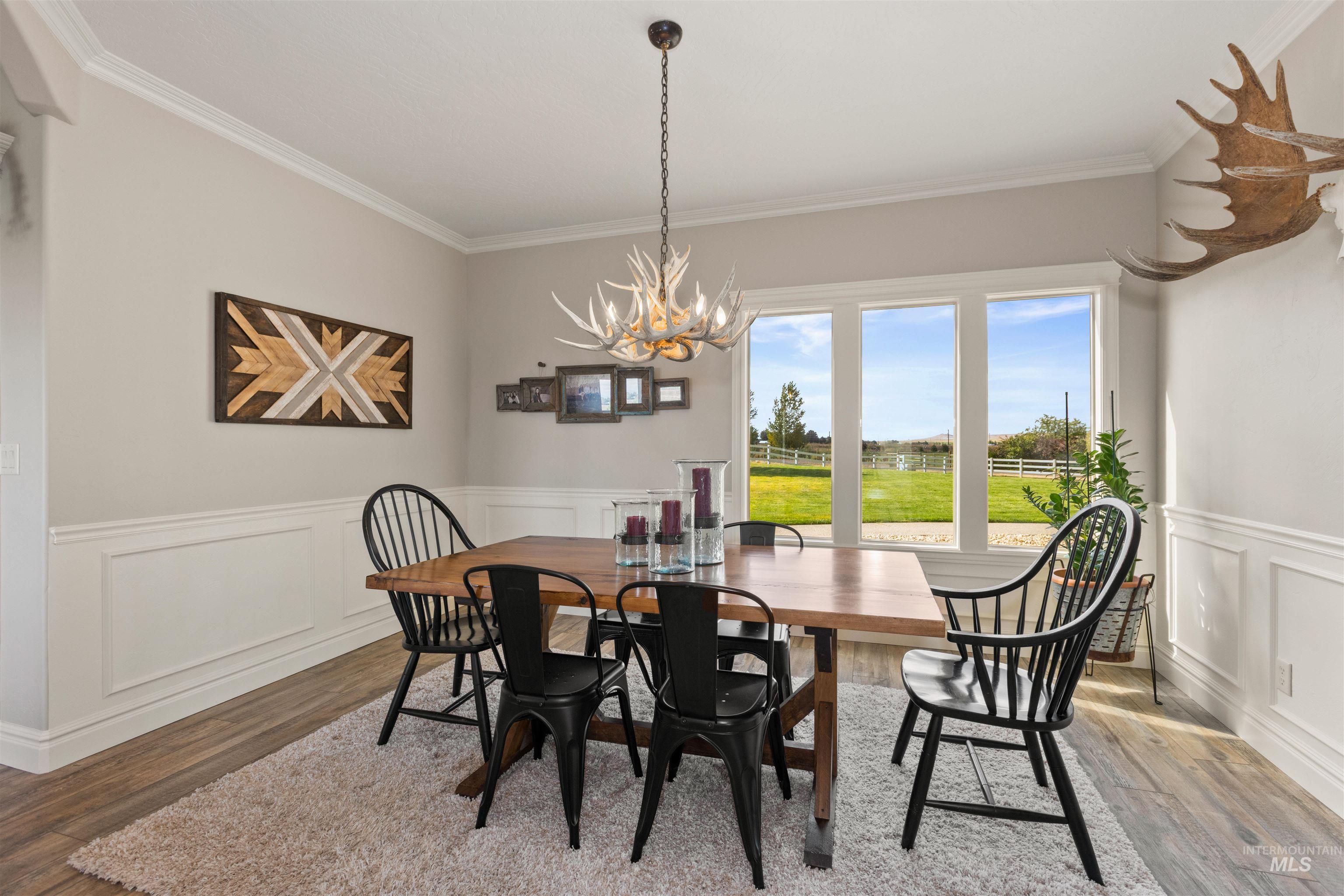 3642 E E Indian Trail Ln.