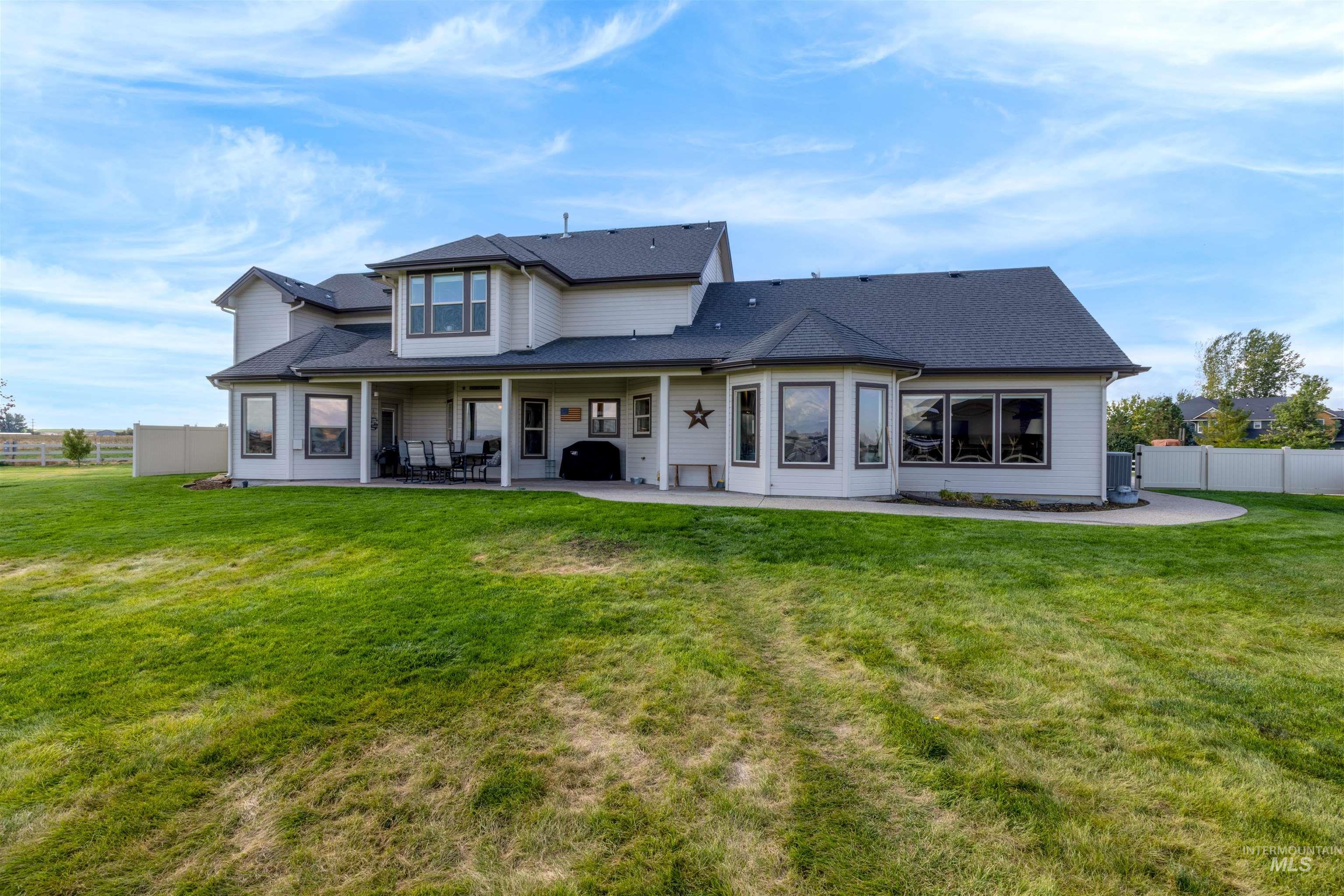 3642 E E Indian Trail Ln.