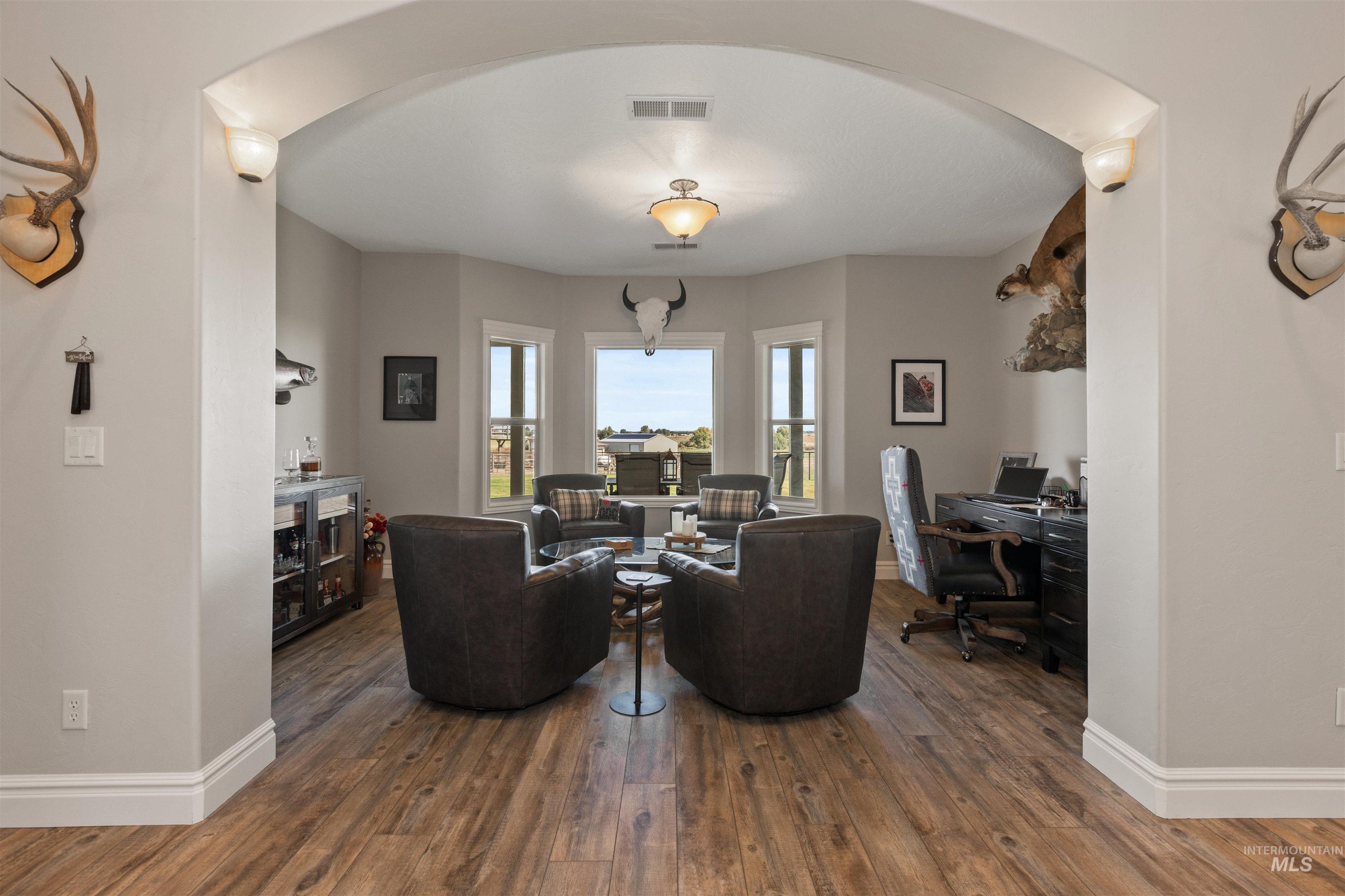 3642 E E Indian Trail Ln.