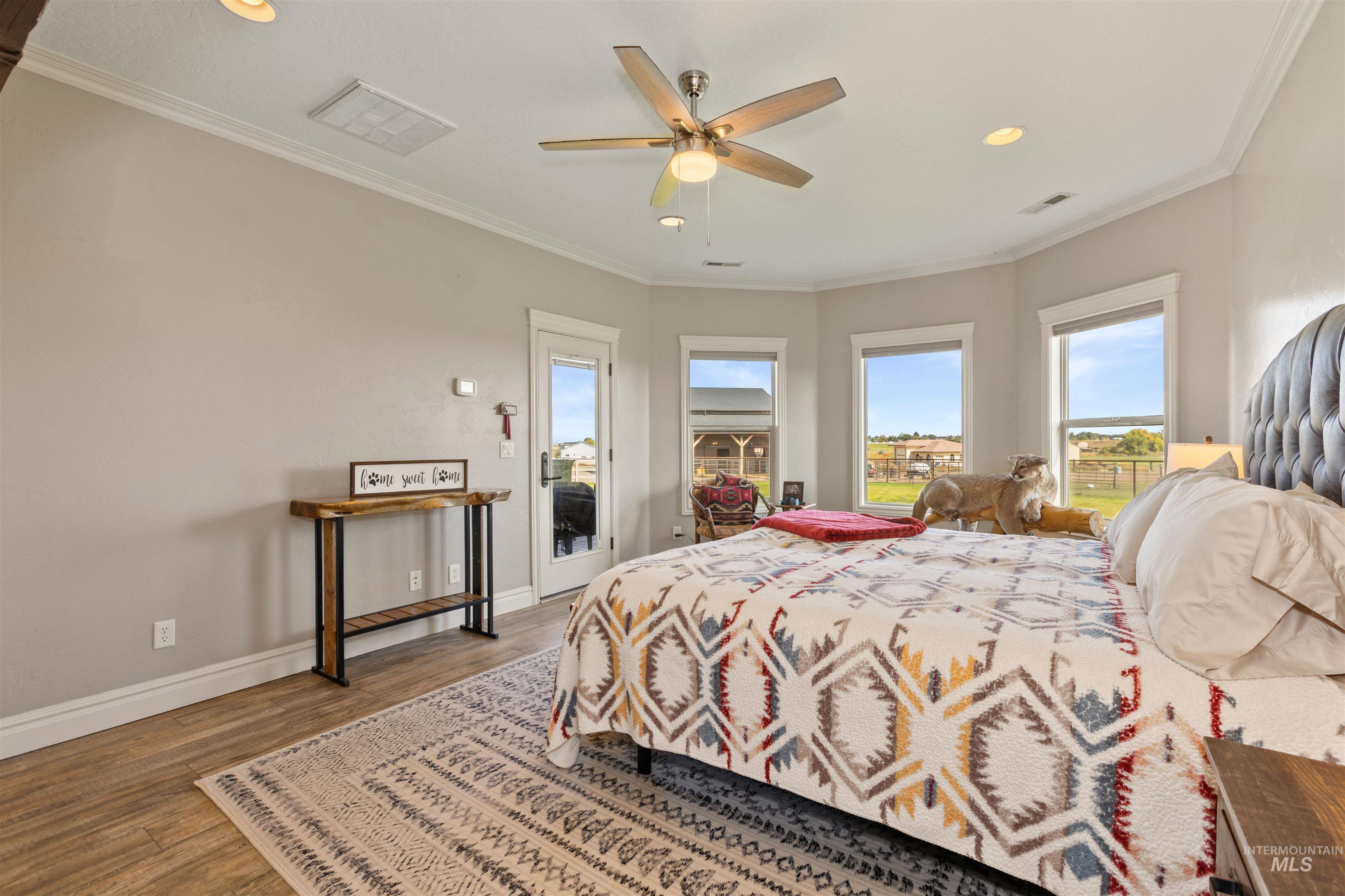 3642 E E Indian Trail Ln.