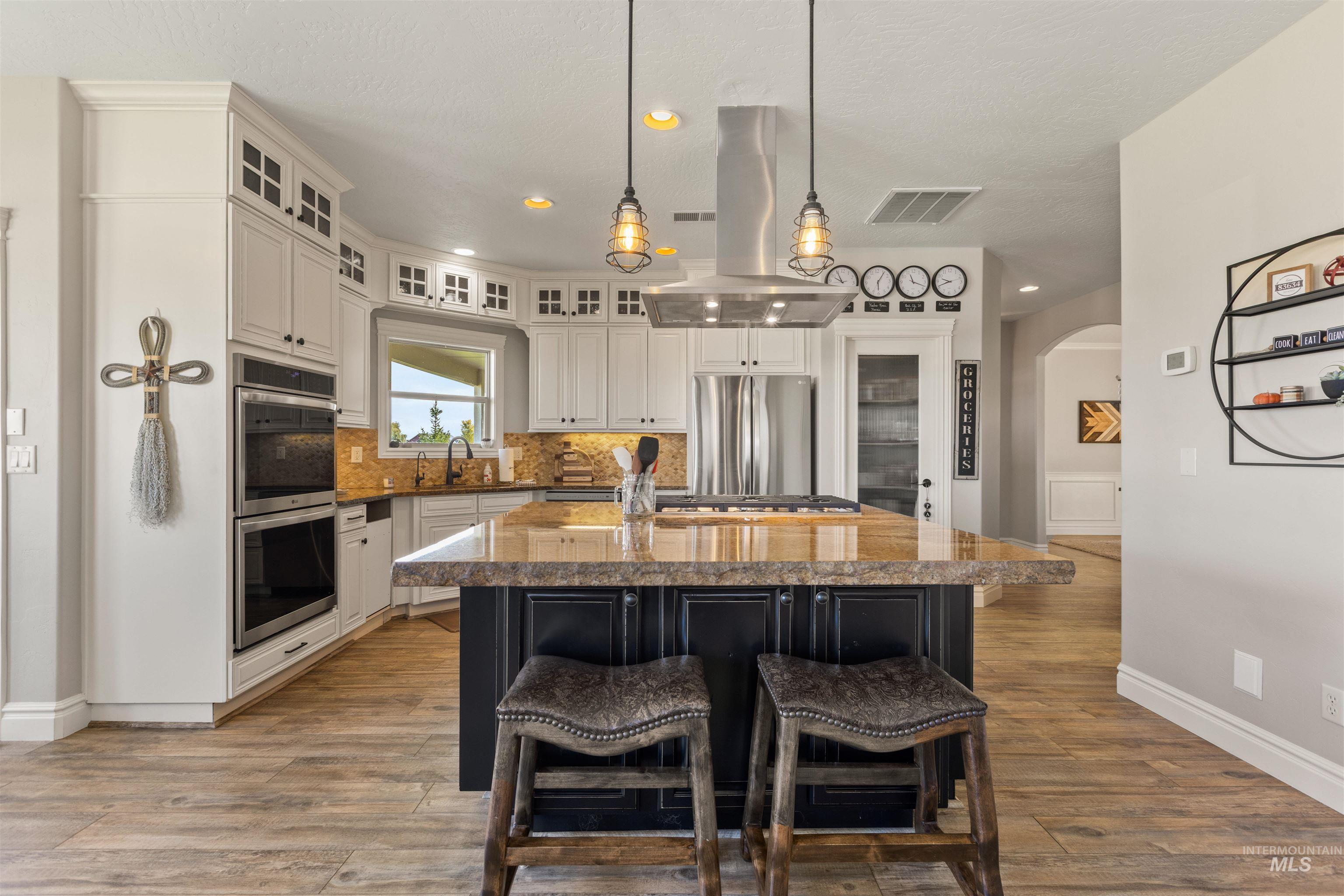 3642 E E Indian Trail Ln.
