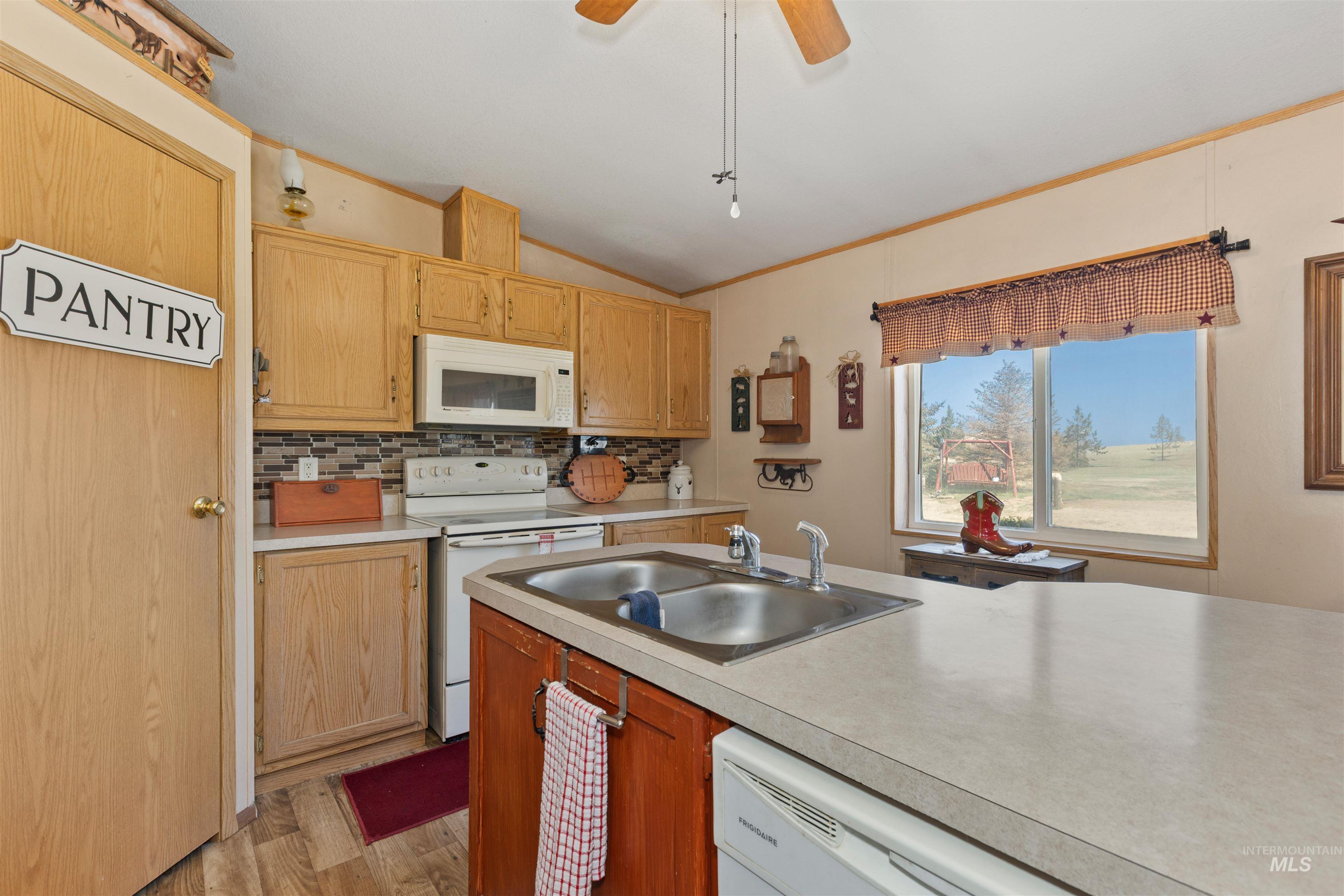 15423 Tyson Road