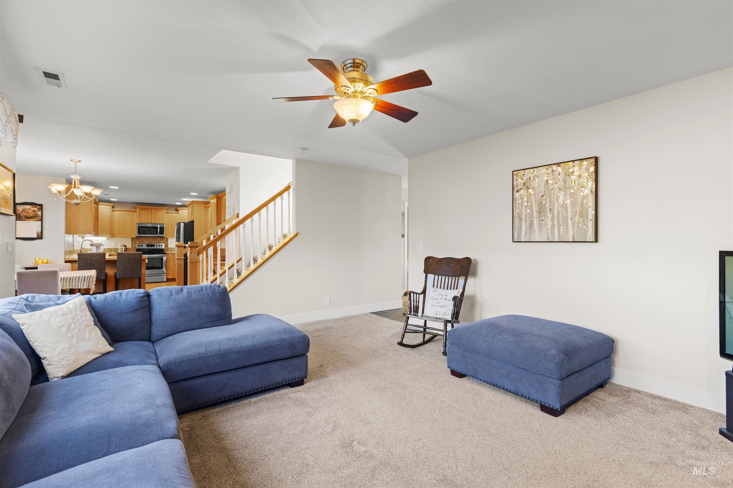 650 Triumph Drive
