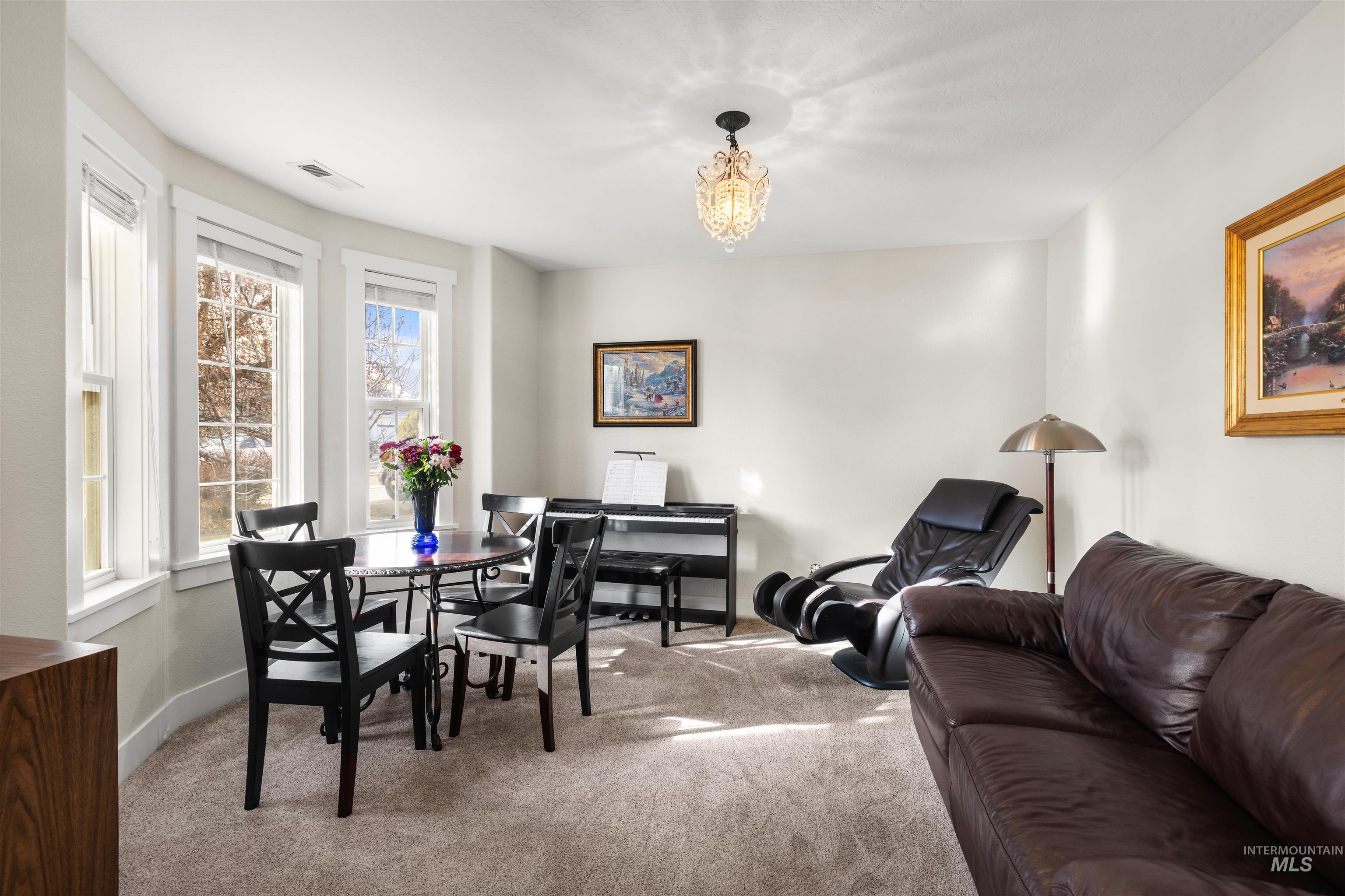 650 Triumph Drive