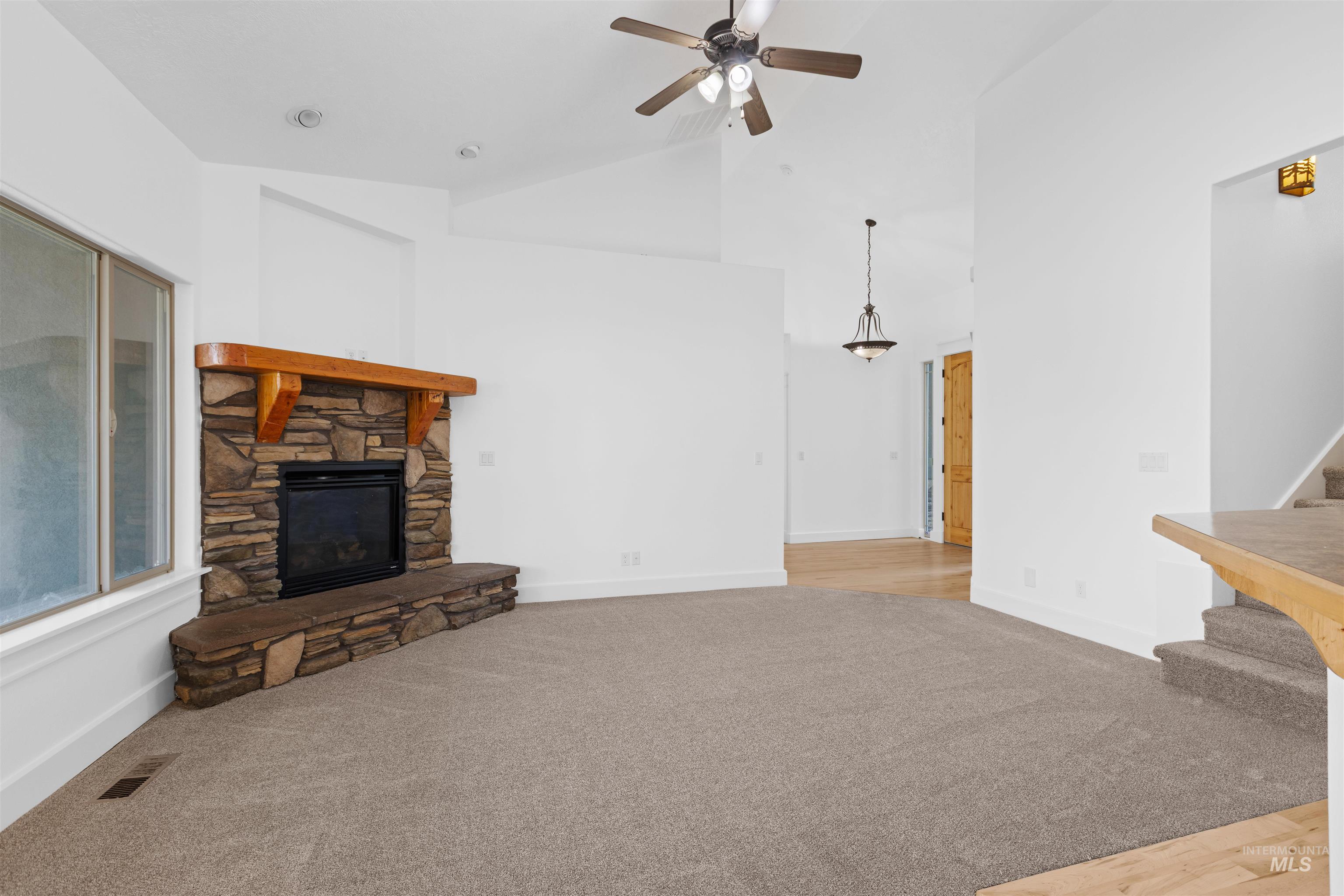 16947 N Thurgood Loop
