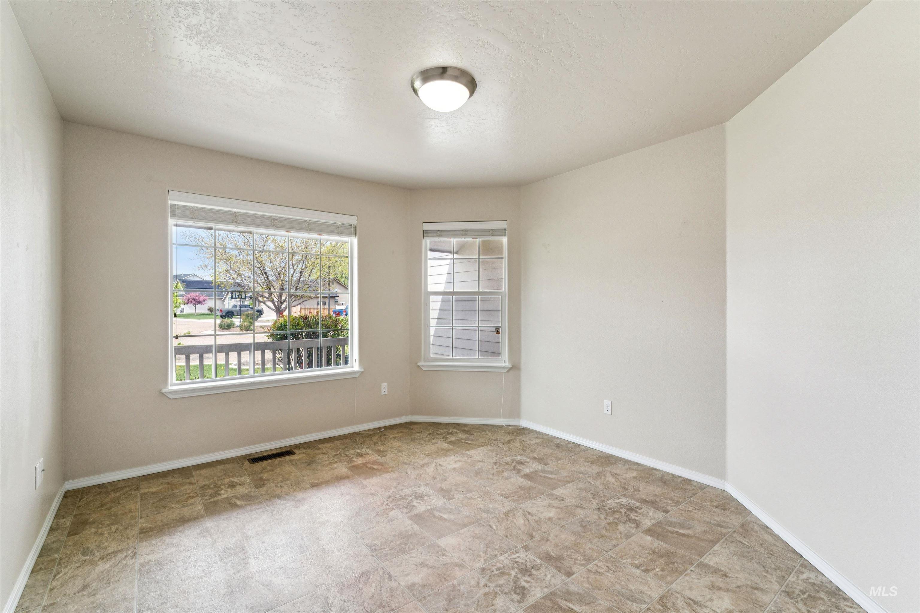 12527 Deadwood Ct