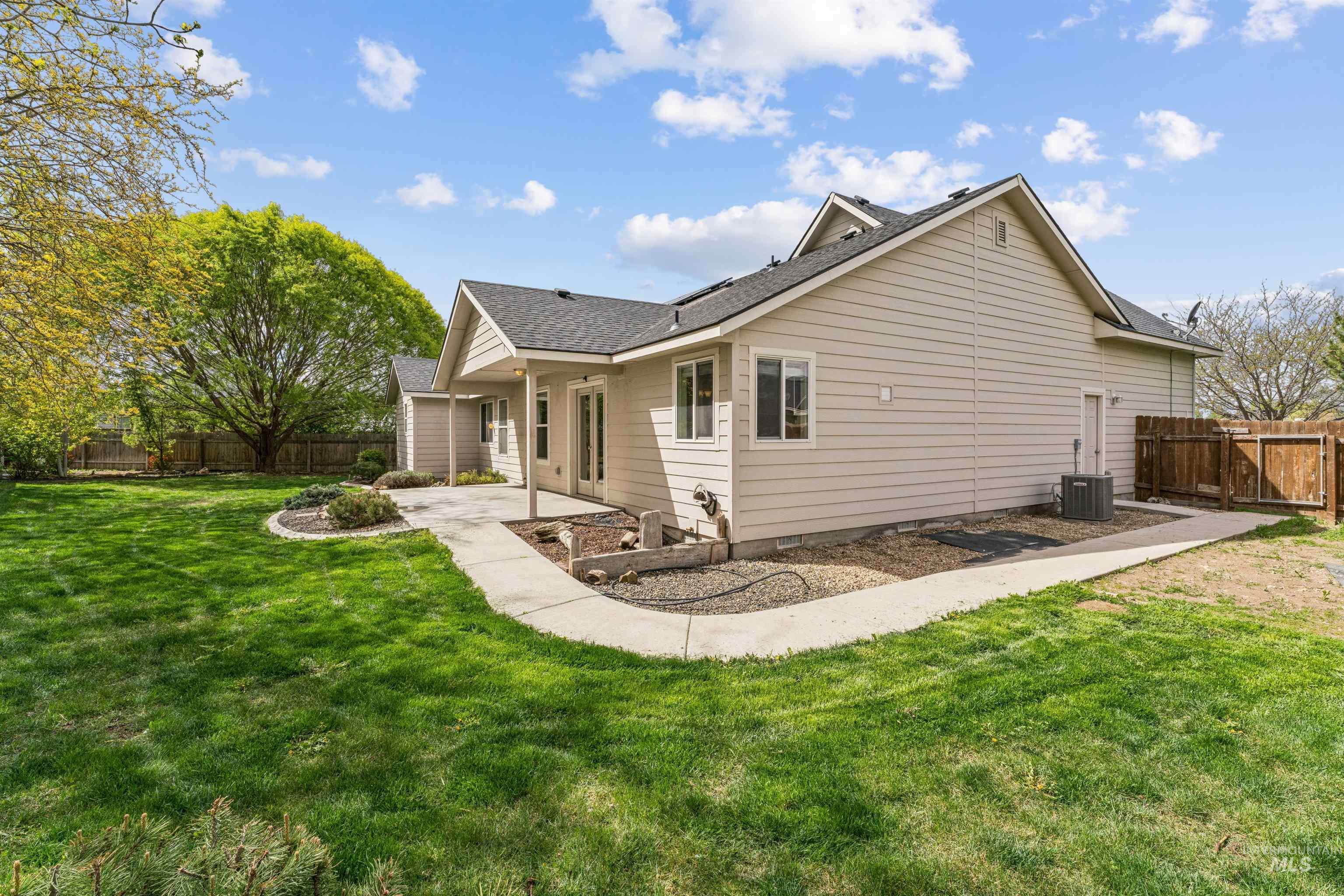 12527 Deadwood Ct