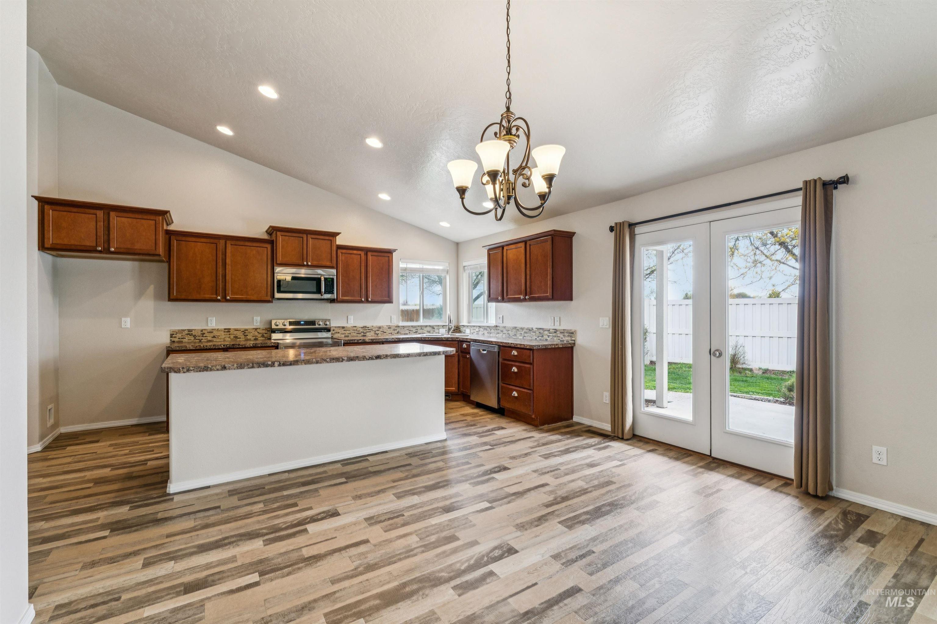 12527 Deadwood Ct
