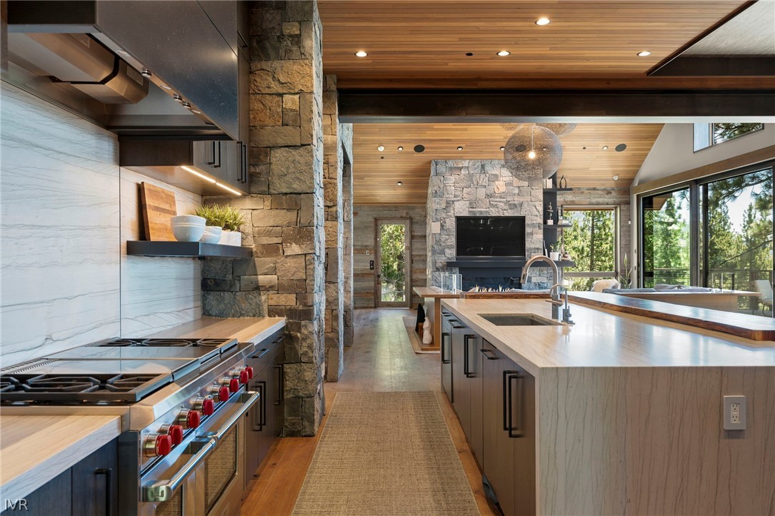 487 Eagle Drive