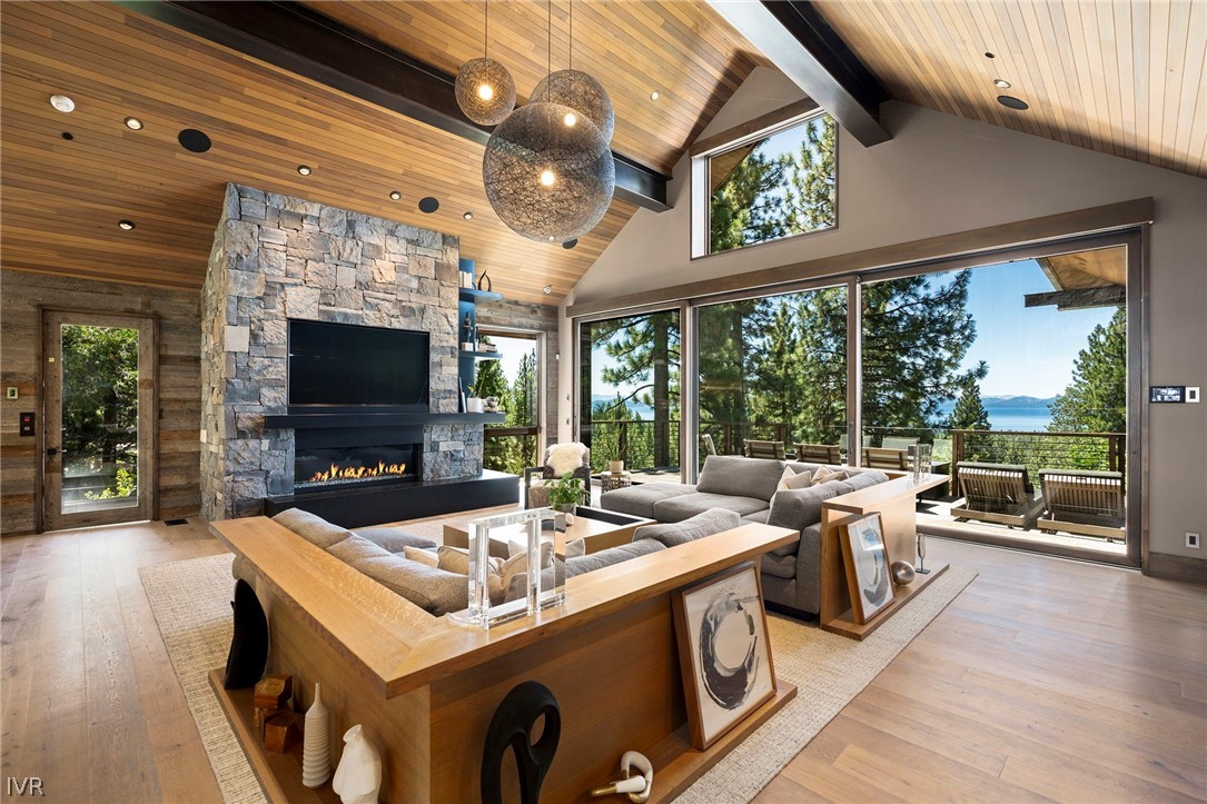 487 Eagle Drive