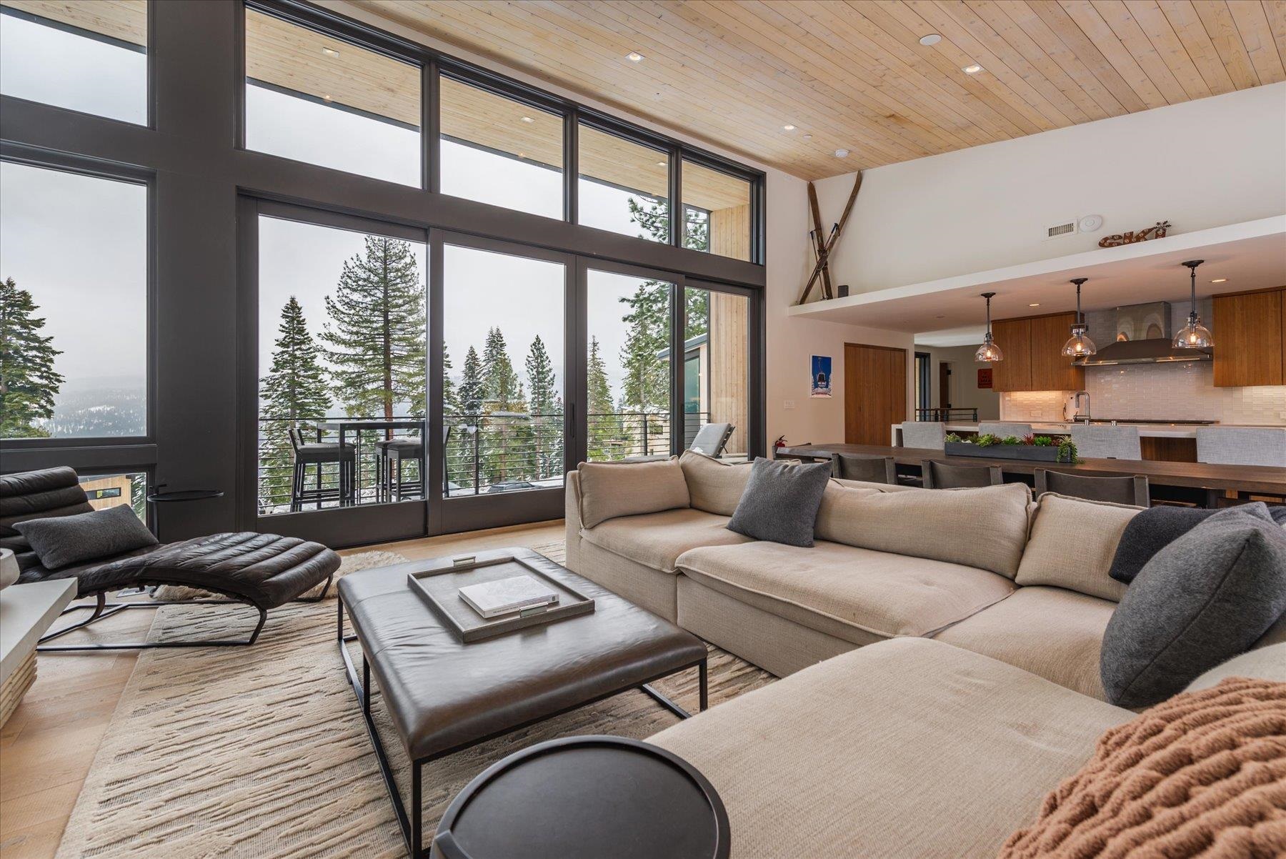 15157 Boulder Place Unit: 16
