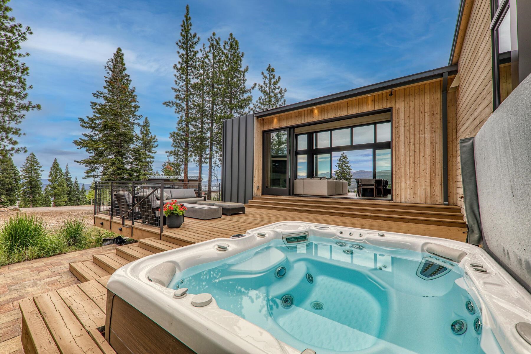 15157 Boulder Place Unit: 16