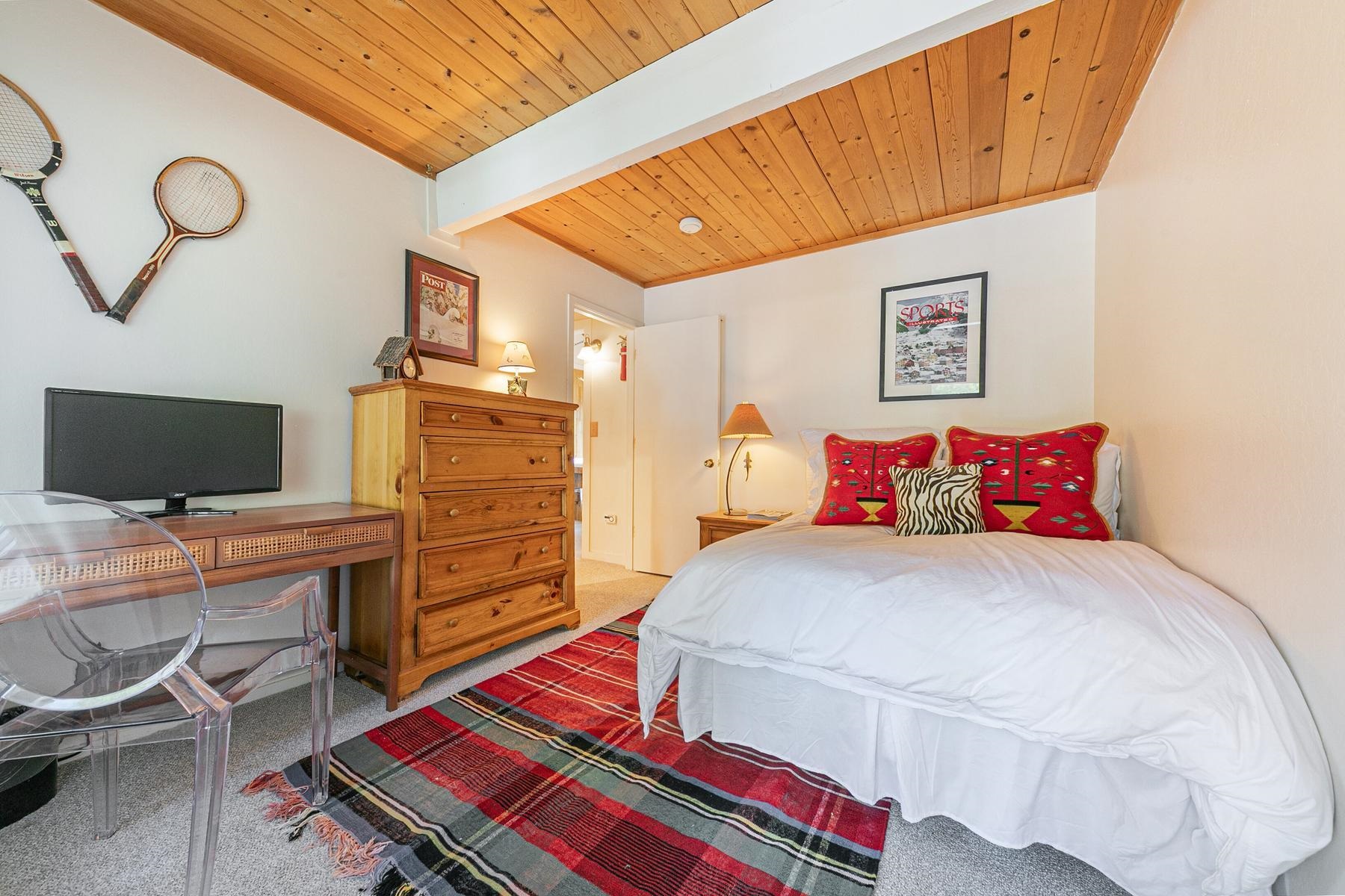 2560 Lake Forest Road # 48 Unit: #48