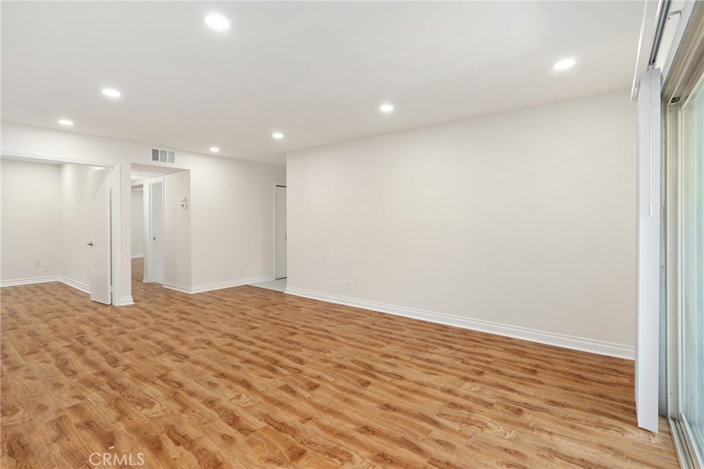 4726 Park Granada 216