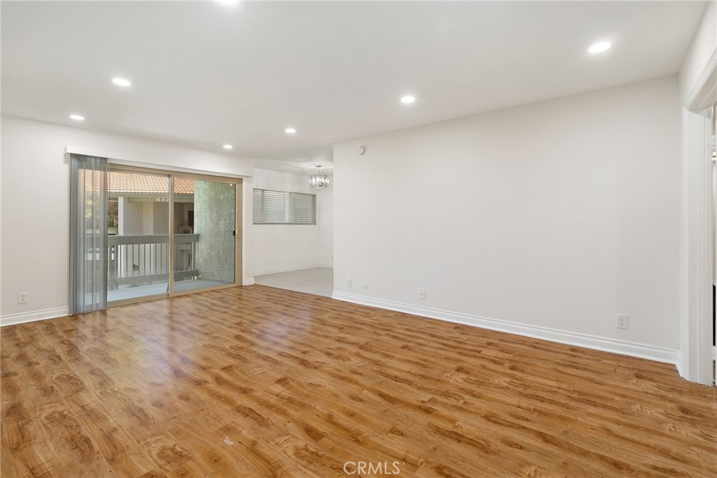 4726 Park Granada 216