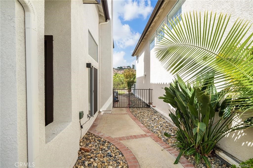 3753 Calle Joaquin