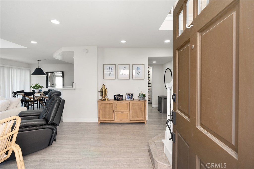 24637 Calle Largo