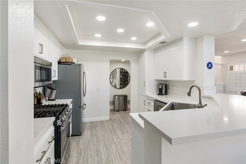 24637 Calle Largo