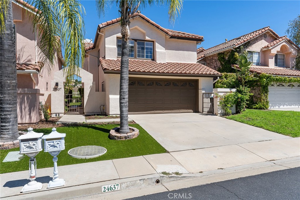 24637 Calle Largo