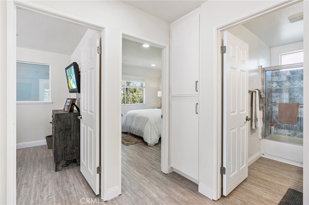 24637 Calle Largo