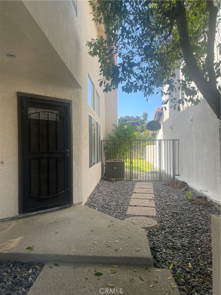 3757 Calle Joaquin