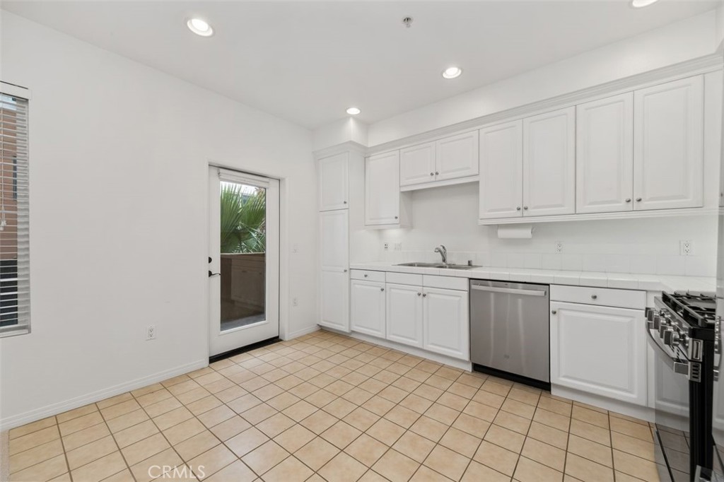 6020 Seabluff Drive 342