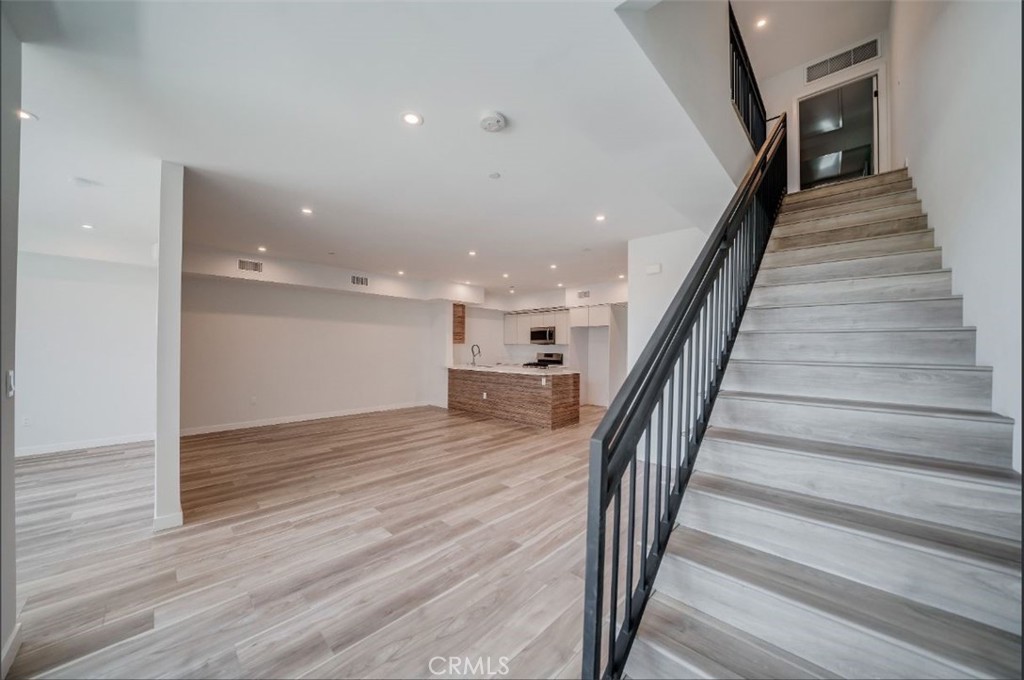 7018 Alabama Avenue 302