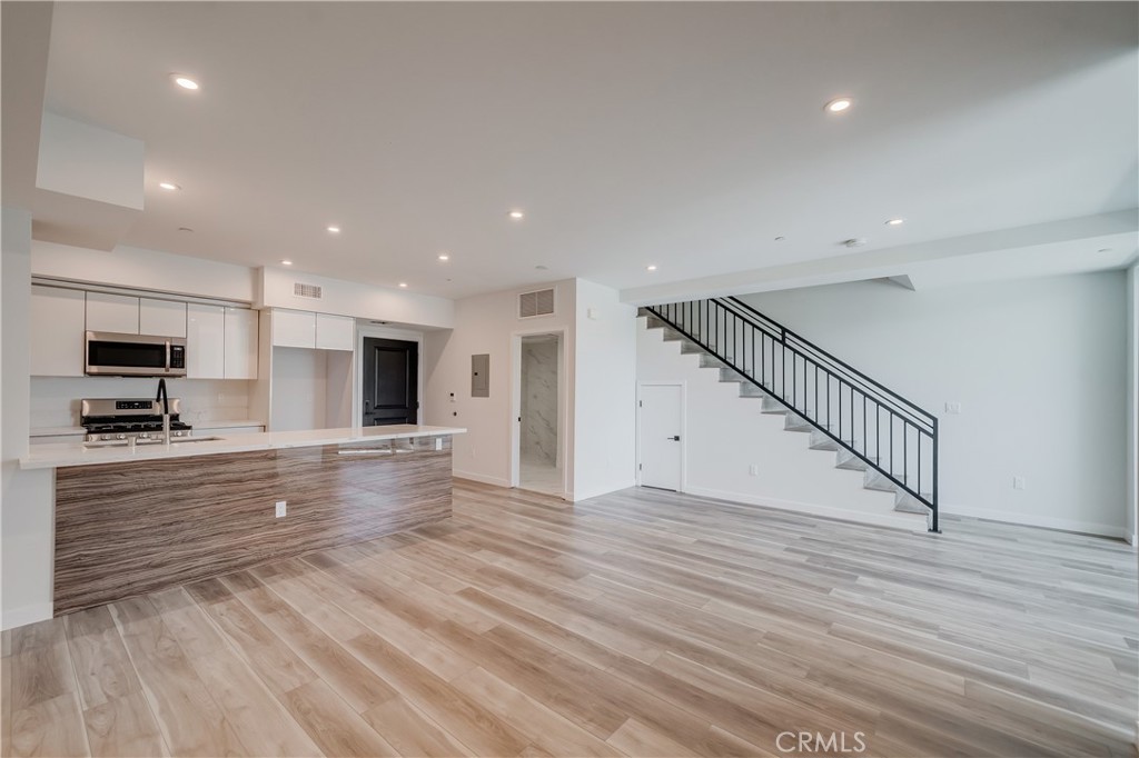 7018 Alabama Avenue 302
