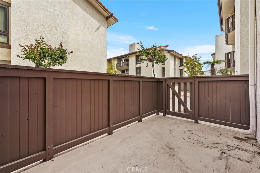 8600 Tuscany Avenue 209